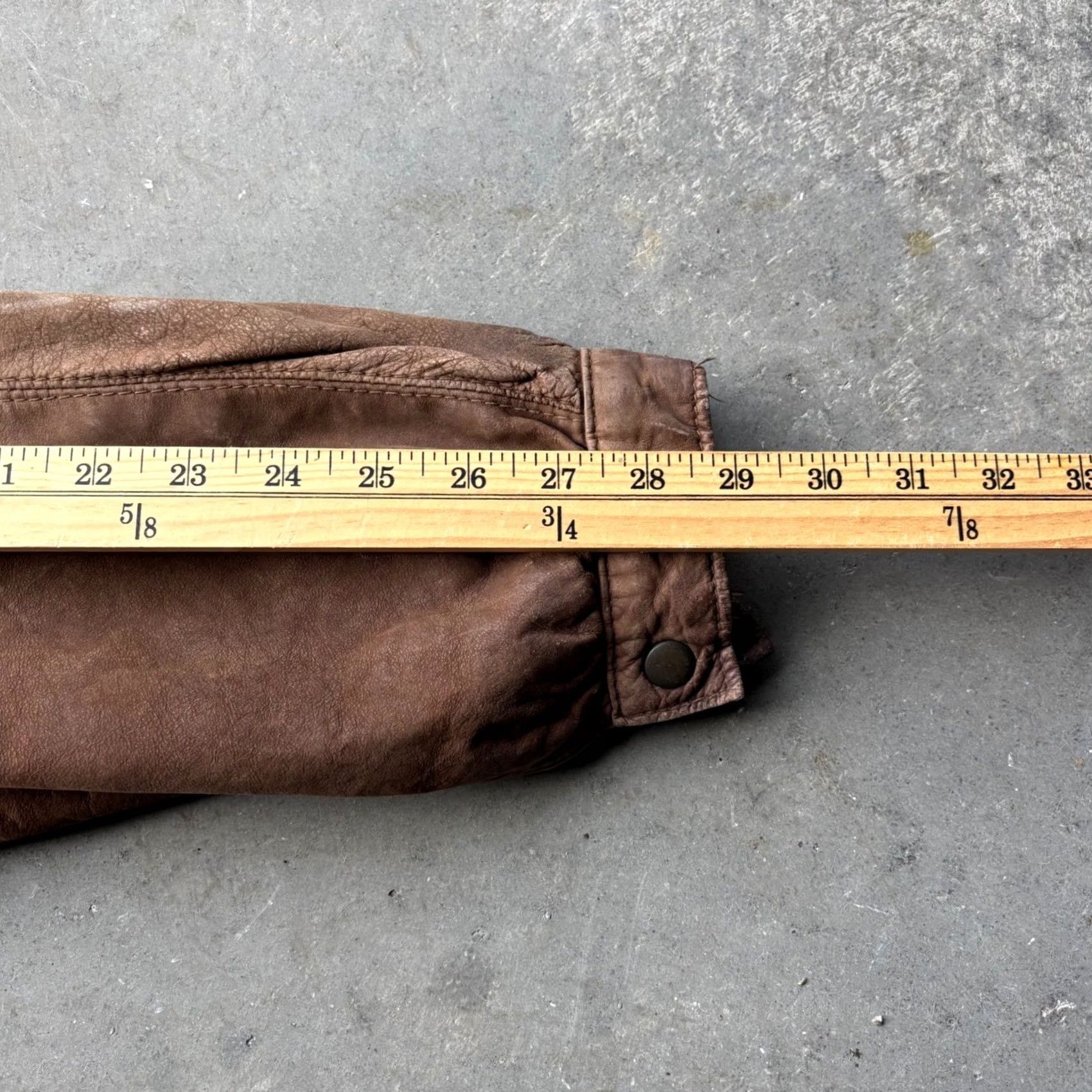 Vintage VINTAGE Comint Brown Leather Bomber Jacket Mens L Size US L / EU 52-54 / 3 - 5 Thumbnail