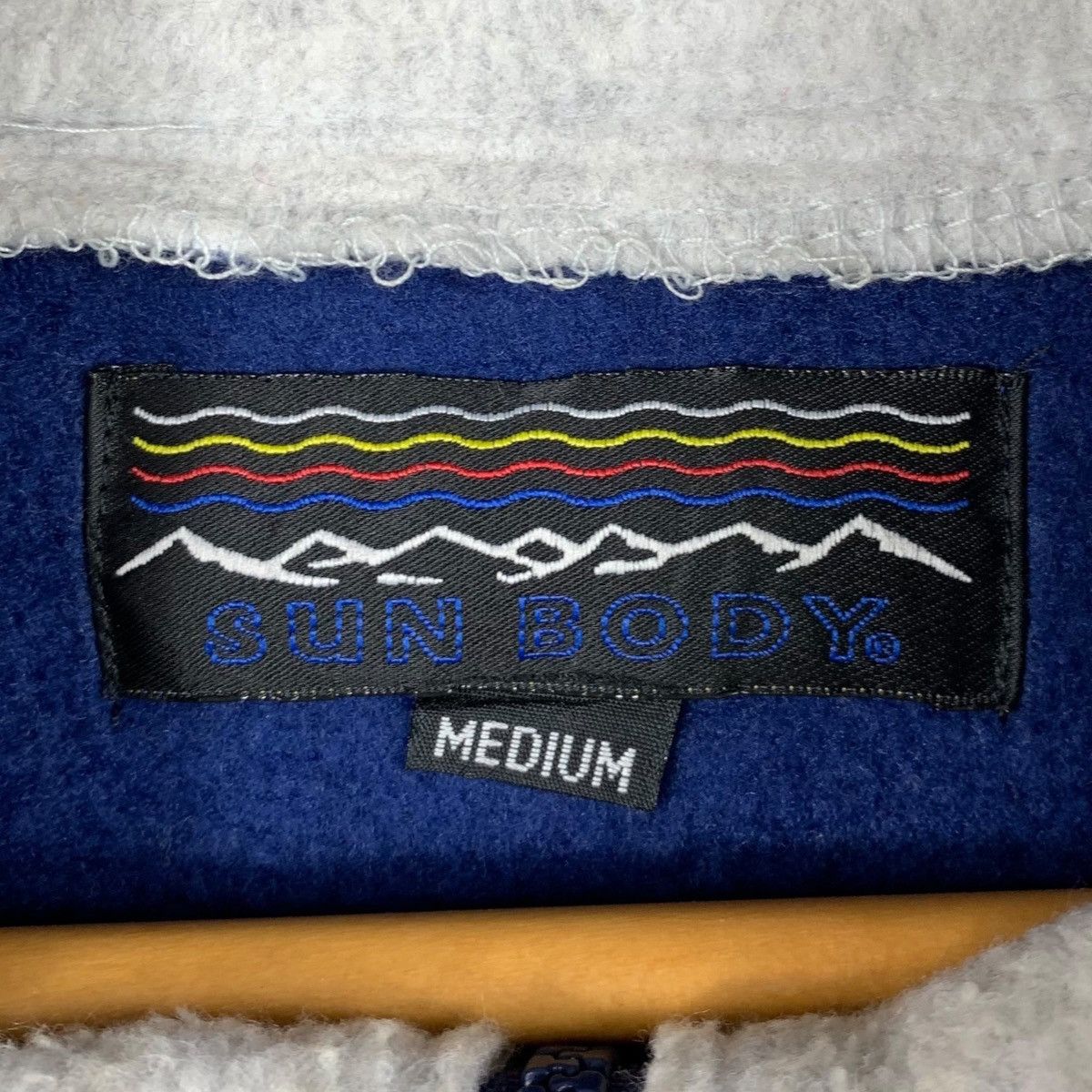 Vintage Vintage SUN BODY Sportswear Half Zipper Pullover Jumper Size US M / EU 48-50 / 2 - 5 Thumbnail