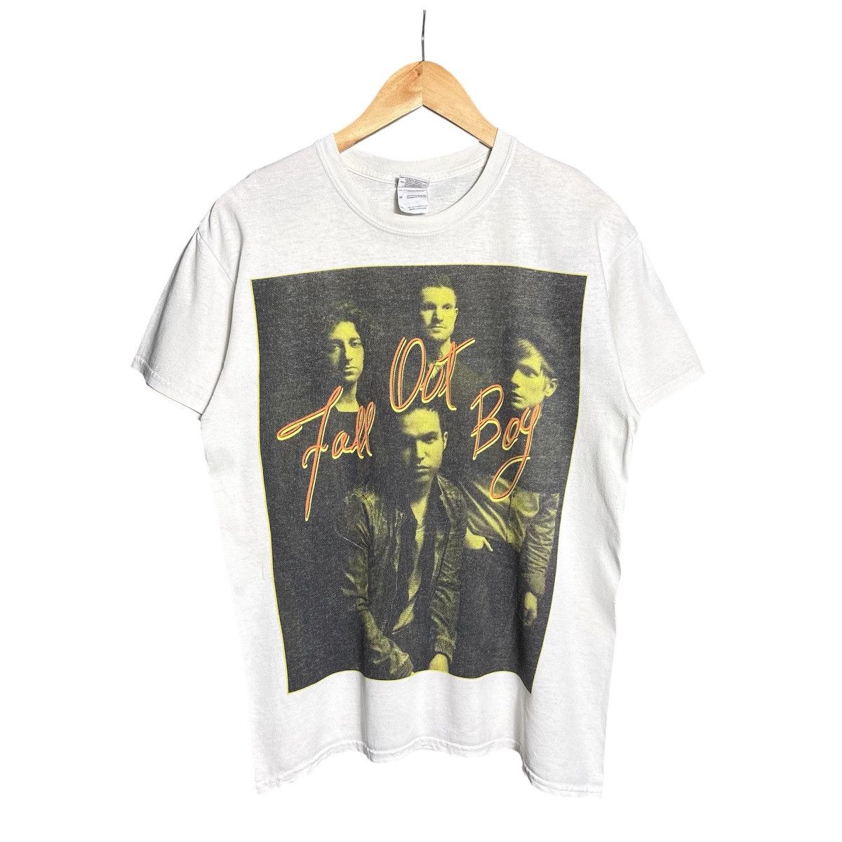 Band Tees Vintage 00s Fall Out Boy Band Tee / Y2K Rock Pop Punk Size US M / EU 48-50 / 2 - 1 Thumbnail