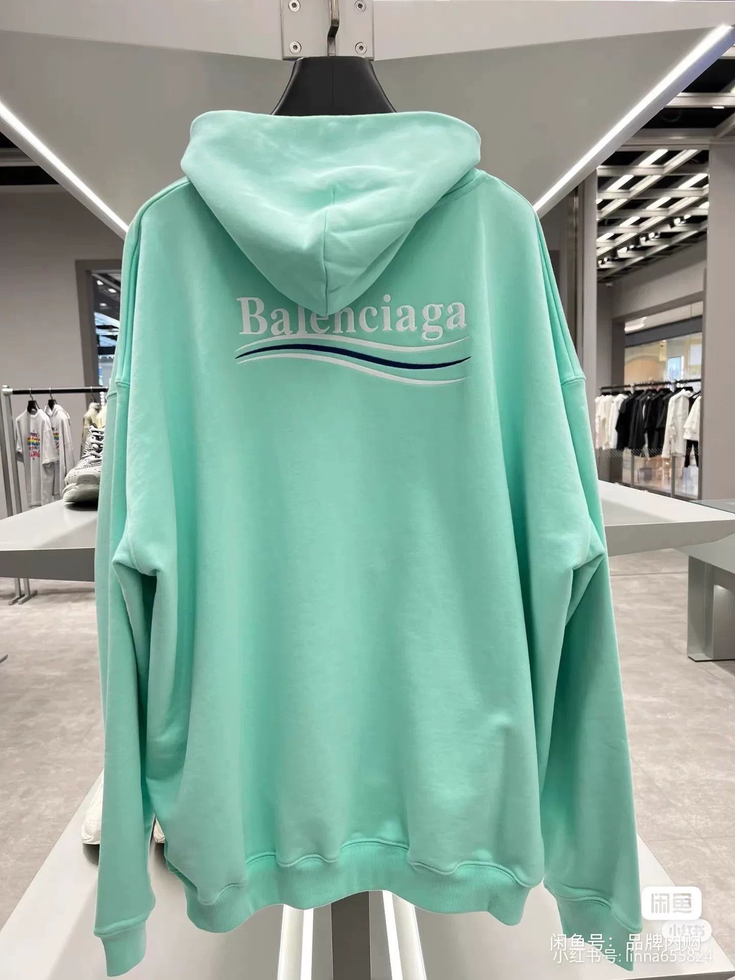 Balenciaga balenciaga mint green logo hoodie uni Size US M / EU 48-50 / 2 - 2 Thumbnail