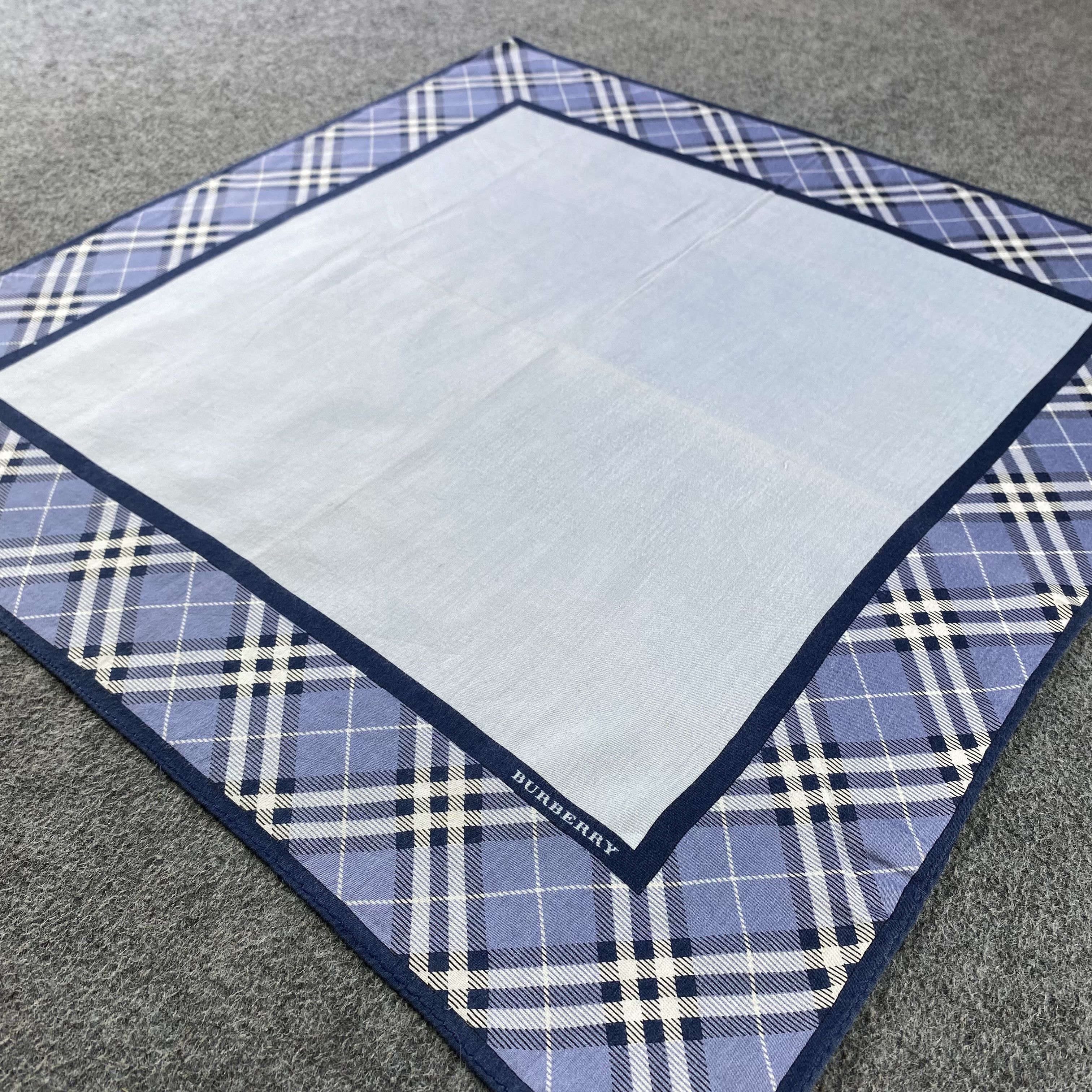 Burberry × Vintage Burberry Handkerchief/Neckerchief/Bandana HC726 Size ONE SIZE - 2 Thumbnail