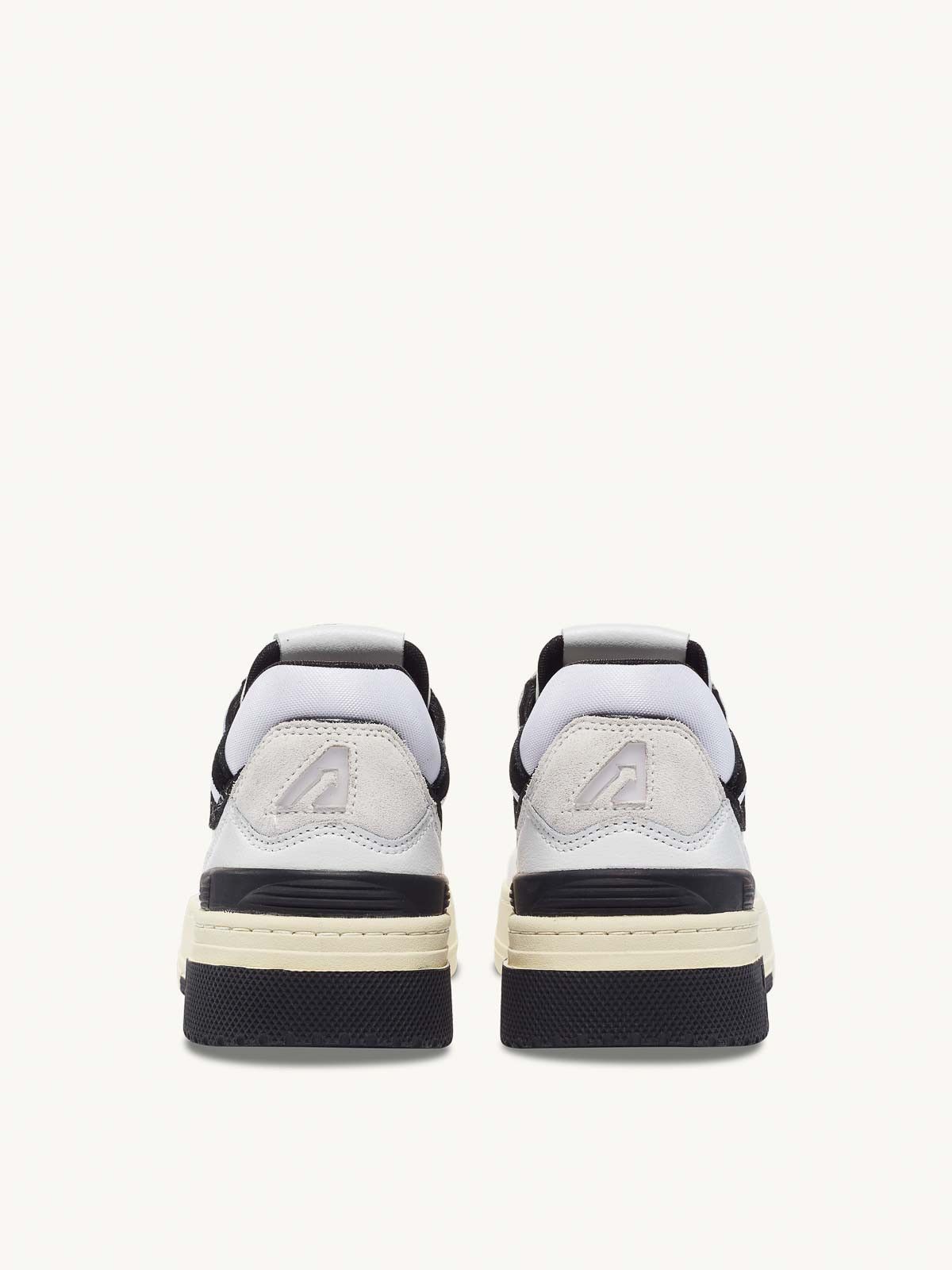 AUTRY o1y0725 Low-Top Sneakers in White/Black Size US 5 / IT 35 - 6 Thumbnail
