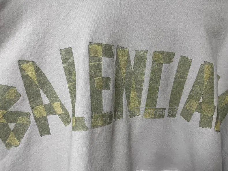 Balenciaga Balenciaga White Distressed Hoodie Sweatshirt. Size US S / EU 44-46 / 1 - 3 Thumbnail
