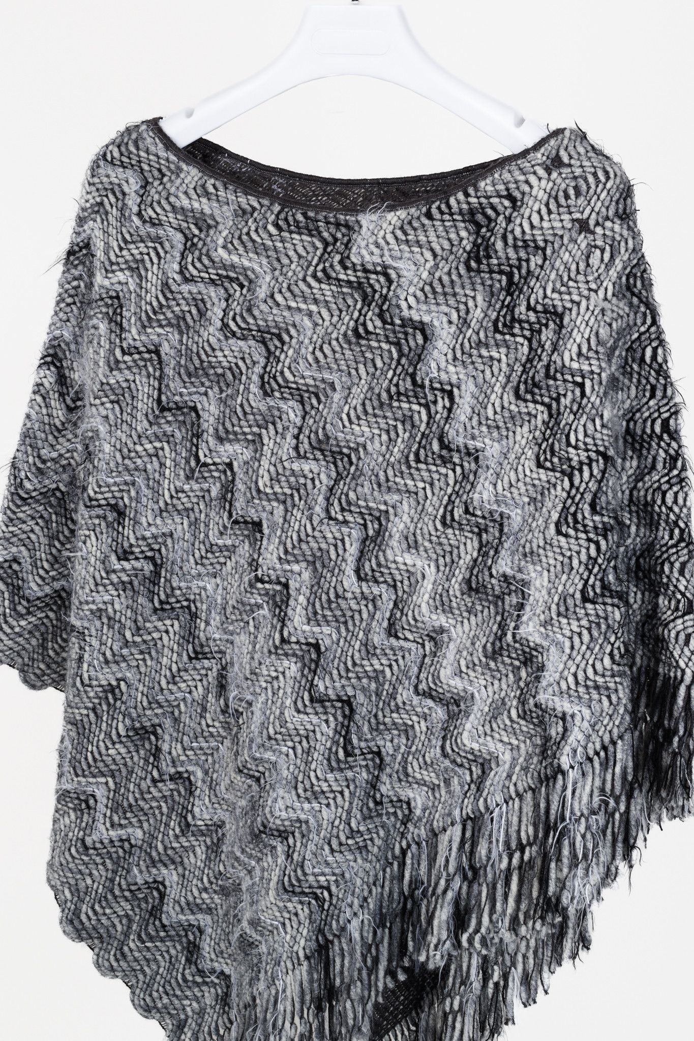 Missoni Missoni Greys Wool Pull-over Asymmetric Fringe Poncho Size ONE SIZE - 3 Thumbnail