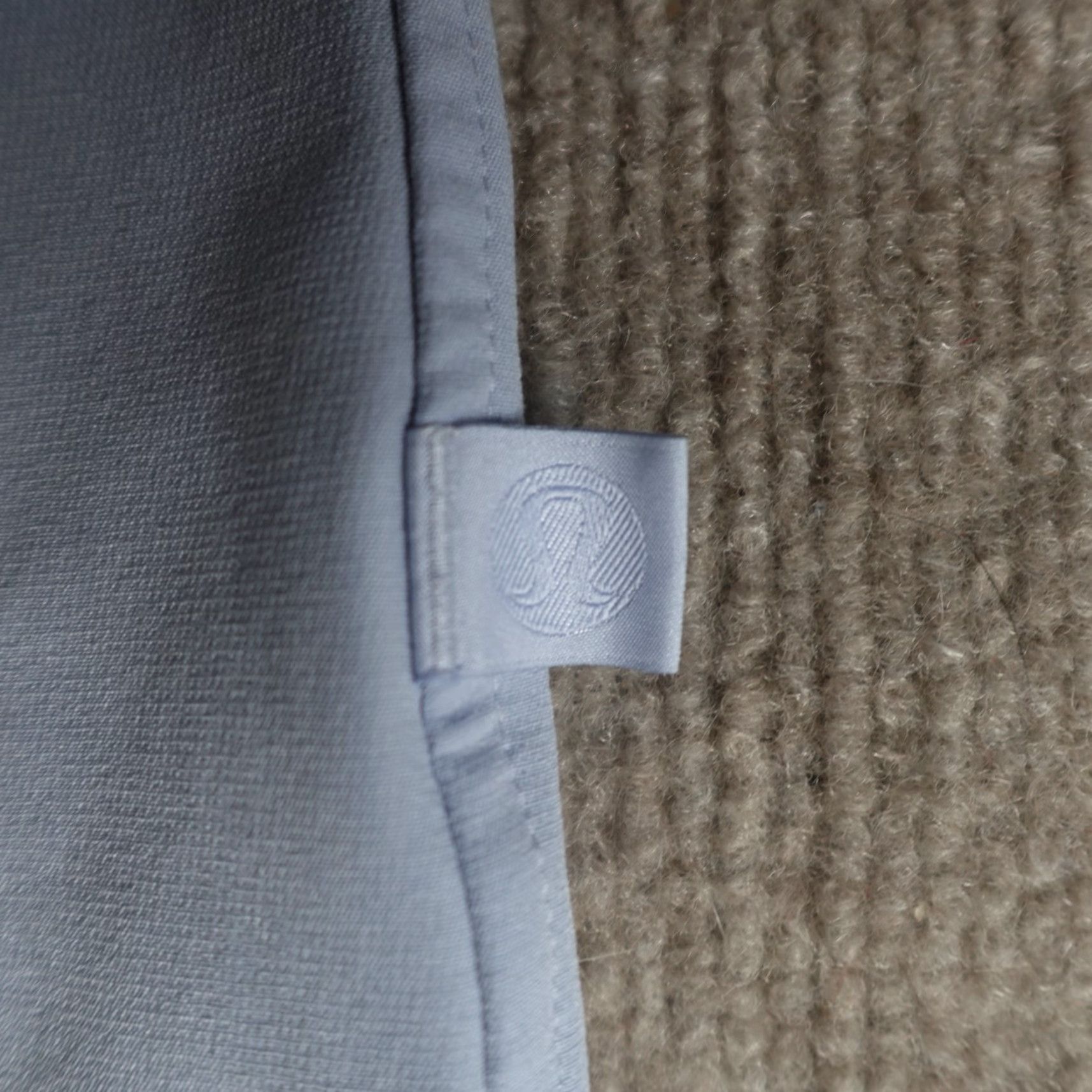 Lululemon Lululemon Shirt Large Blue Solid New Venture Shirt Men L Blue Button-Up Collared Short/Long Sleeve Size US L / EU 52-54 / 3 - 5 Thumbnail