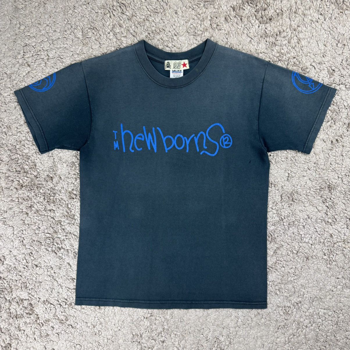 Vintage Vintage Faded TM New Borns Streetwear T-shirt Size US M / EU 48-50 / 2 - 2 Thumbnail