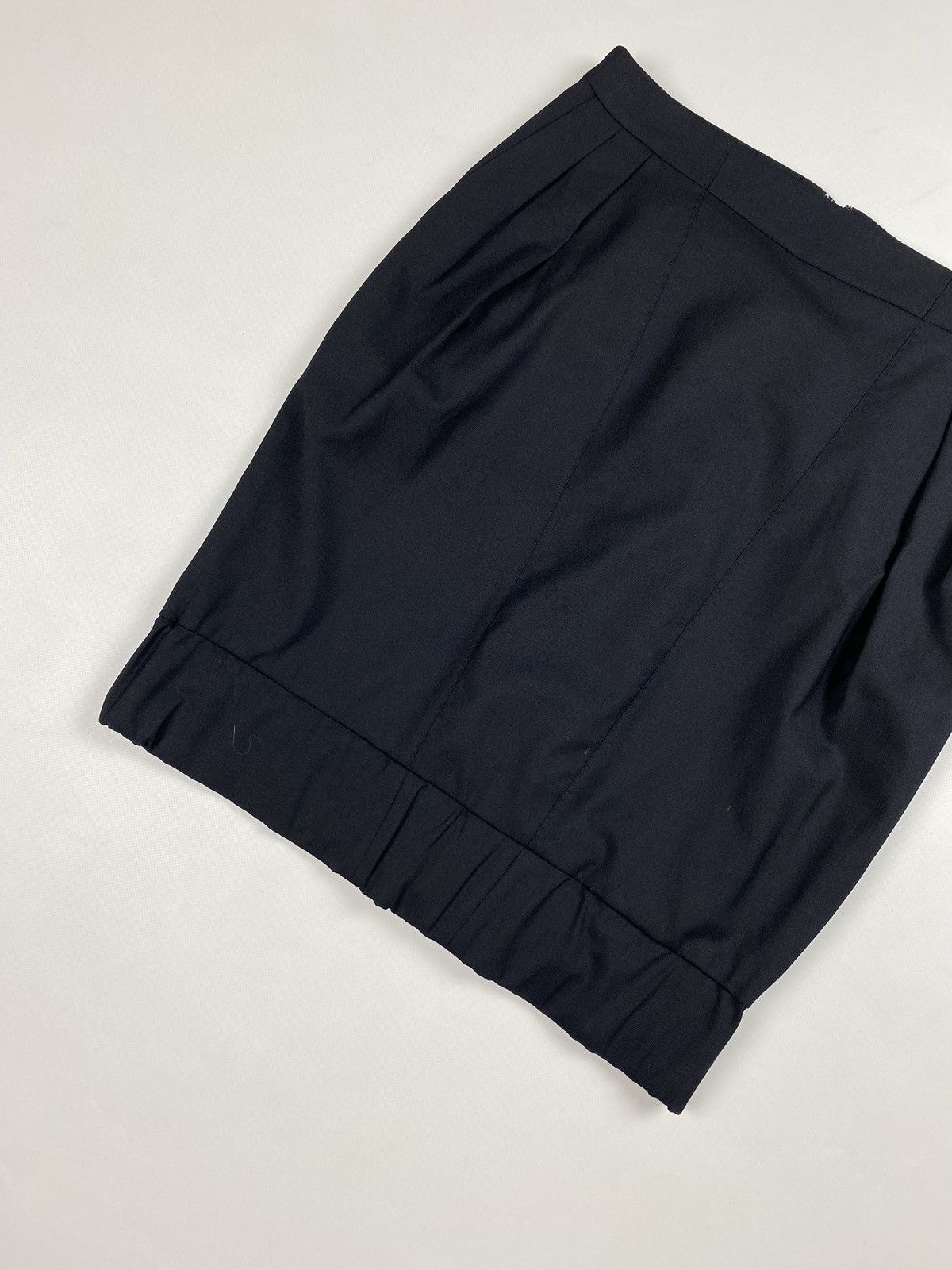Viktor & Rolf Viktor & Rolf ladies wool pencil skirt size 42 / Xl Size 28" / US 6 / IT 42 - 5 Thumbnail