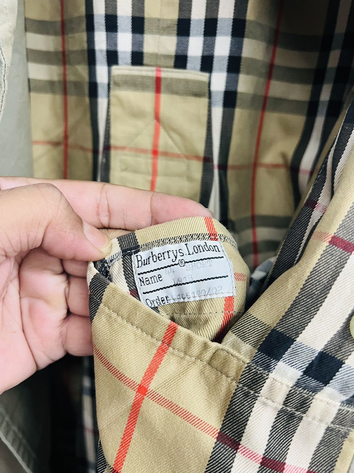 Burberry VINTAGE BURBERRY NOVA CHECK TRENCH COAT Size US S / EU 44-46 / 1 - 17 Thumbnail