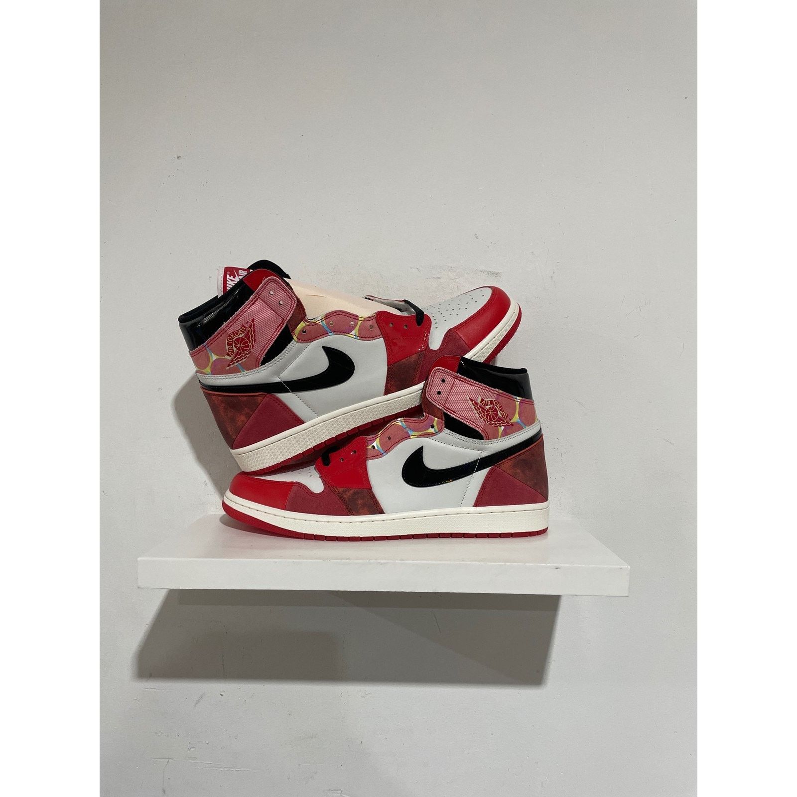 Nike JORDAN 1 HIGH SPIDER MAN ACROSS THE SPIDER VERSE SIZE 14 NEW Size US 14 / EU 47 - 1 Thumbnail
