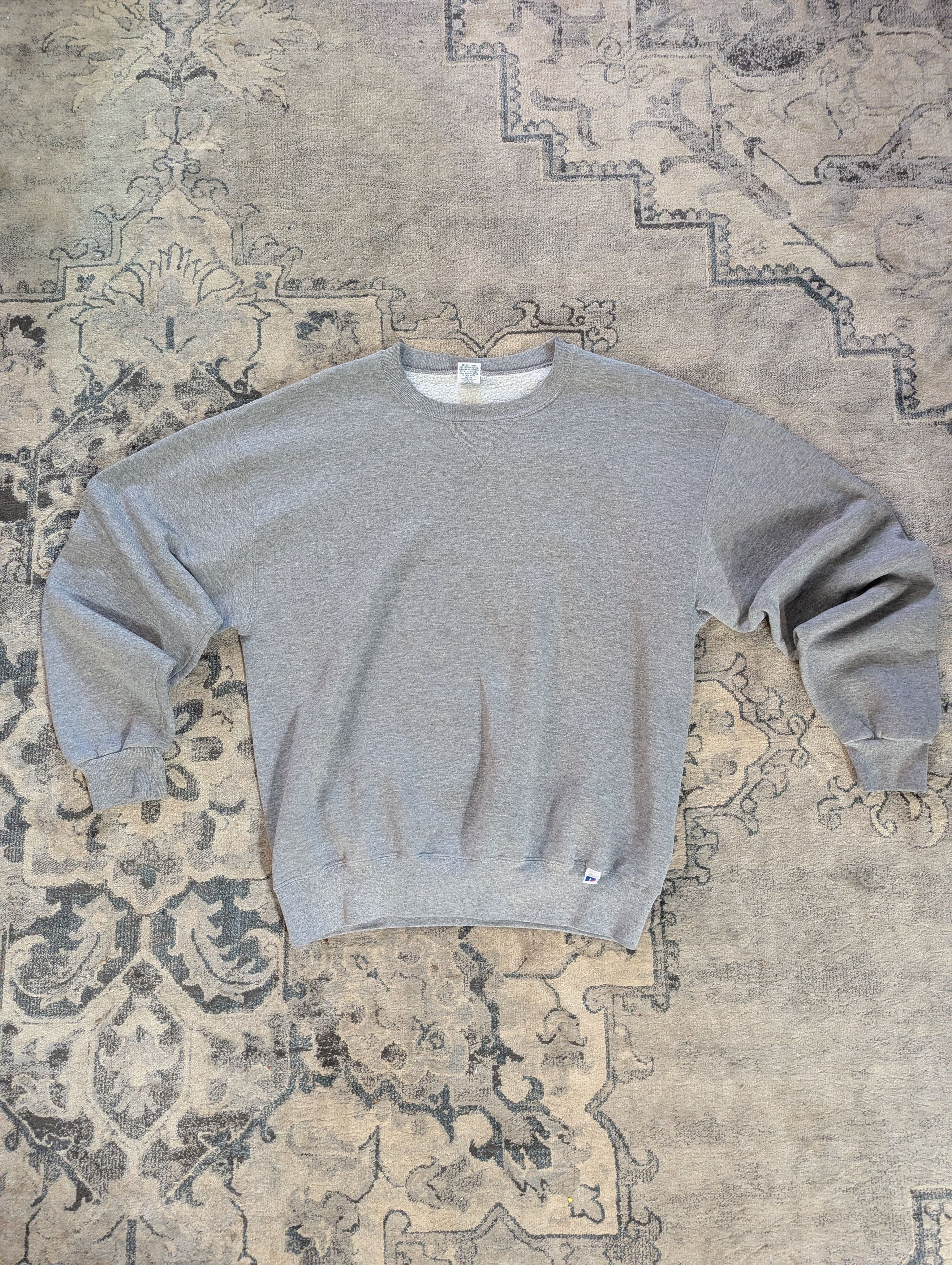 Russell Athletic Vintage Russel Athletic Grey Crewneck Size US L / EU 52-54 / 3 - 1 Thumbnail