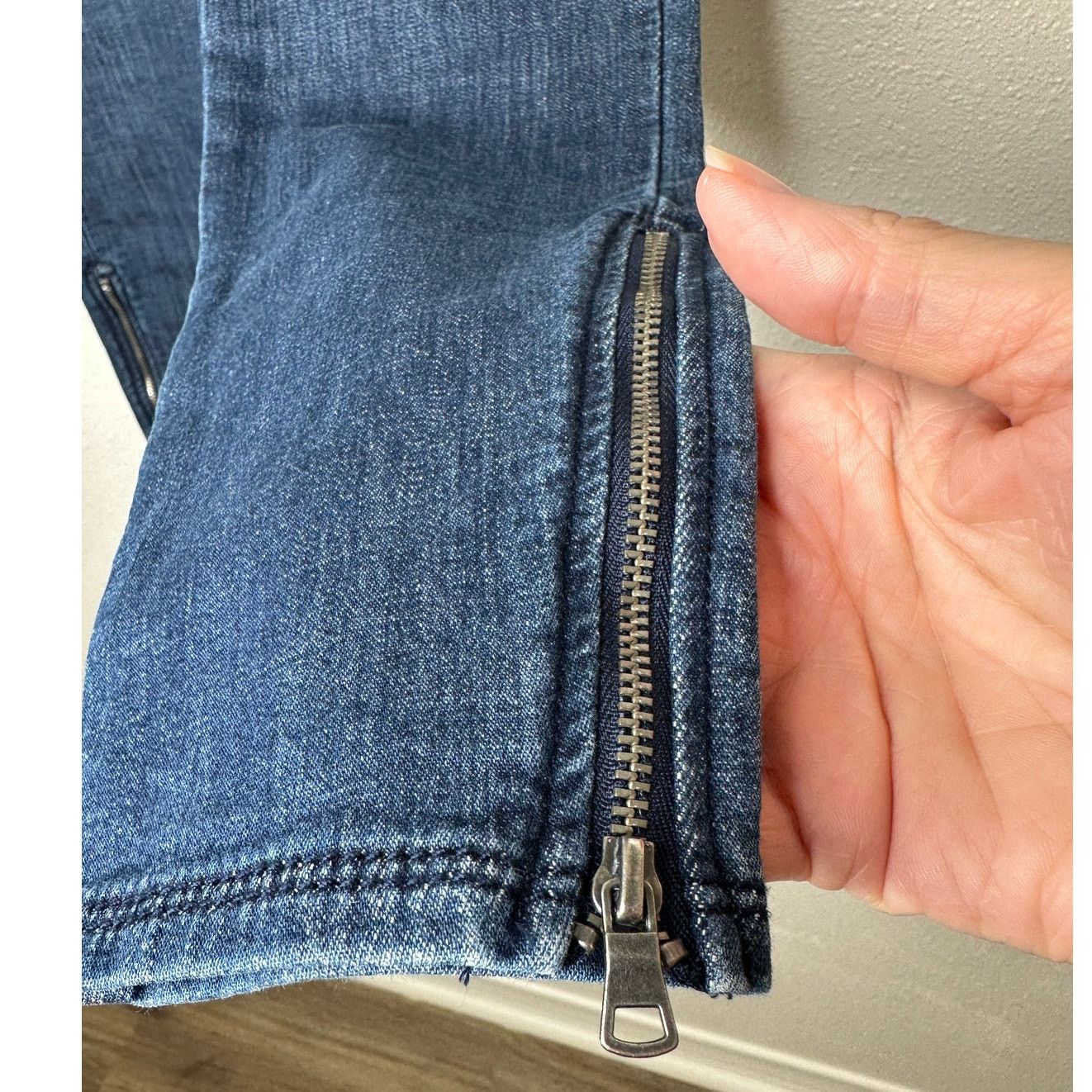 Splendid Splendid Medium Wash High Waist Ankle Zip Skinny Jeans 29 Size 29" - 5 Thumbnail