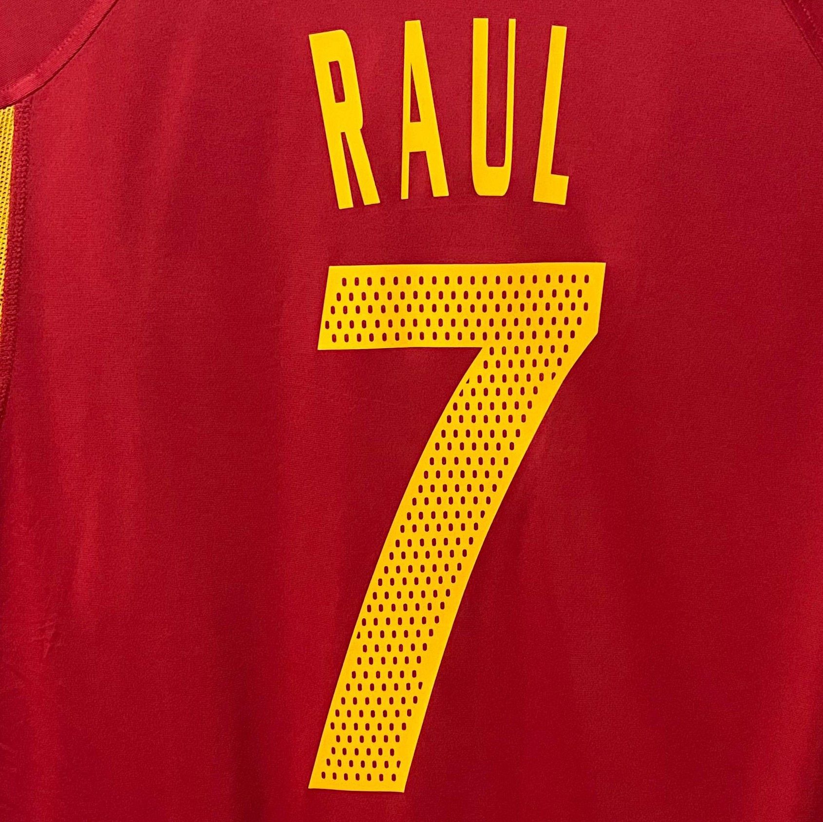 Adidas Spain Euro 2004 Home Jersey Raul Gonzalez Size US L / EU 52-54 / 3 - 4 Thumbnail
