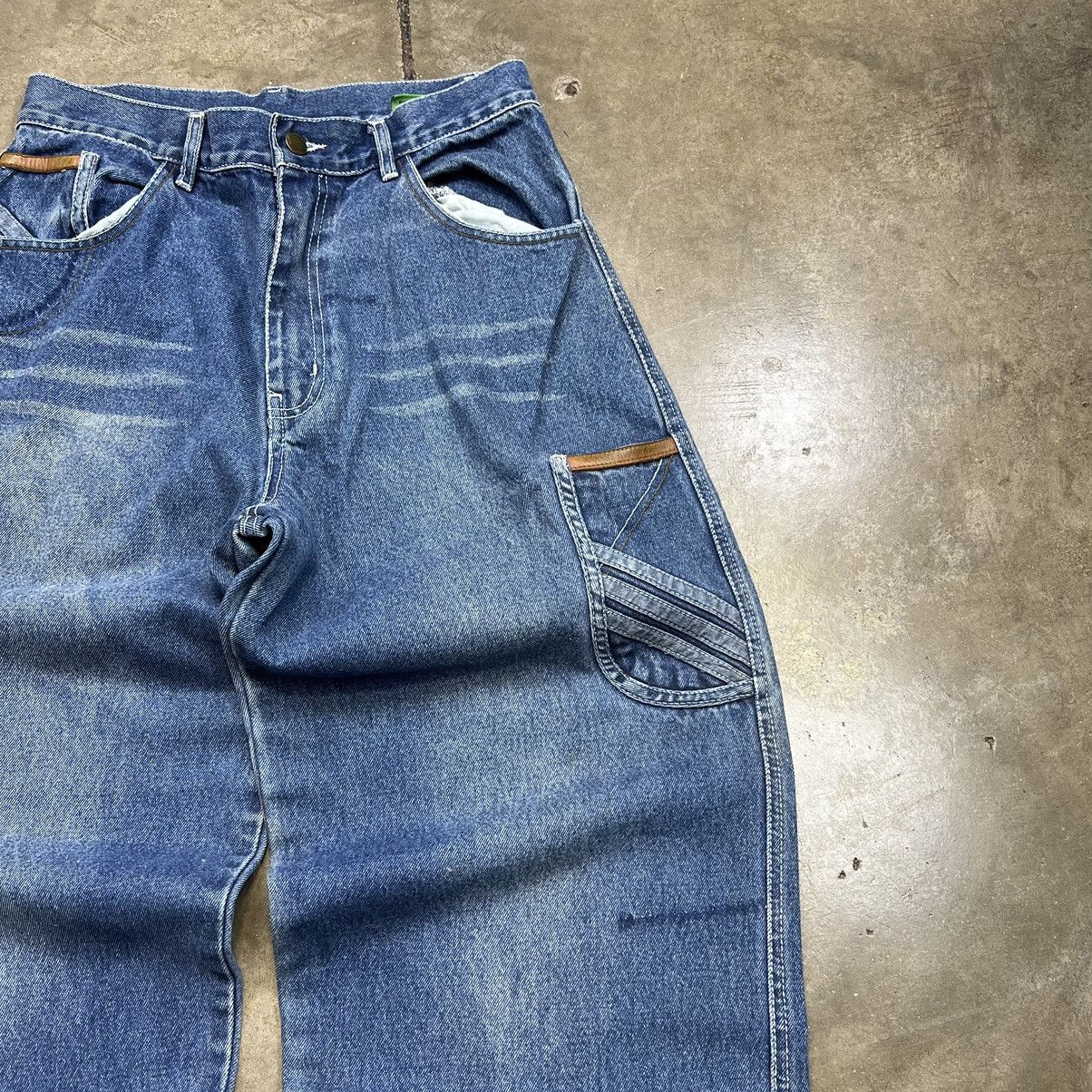 Vintage Vintage Akademiks Baggy Denim Jeans Wide Leg Big Pocket Y2k Size US 32 / EU 48 - 3 Thumbnail