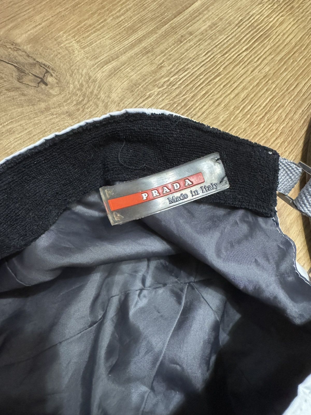 Prada Prada sport nylon Vintage Cap with rad tab Size ONE SIZE - 7 Thumbnail