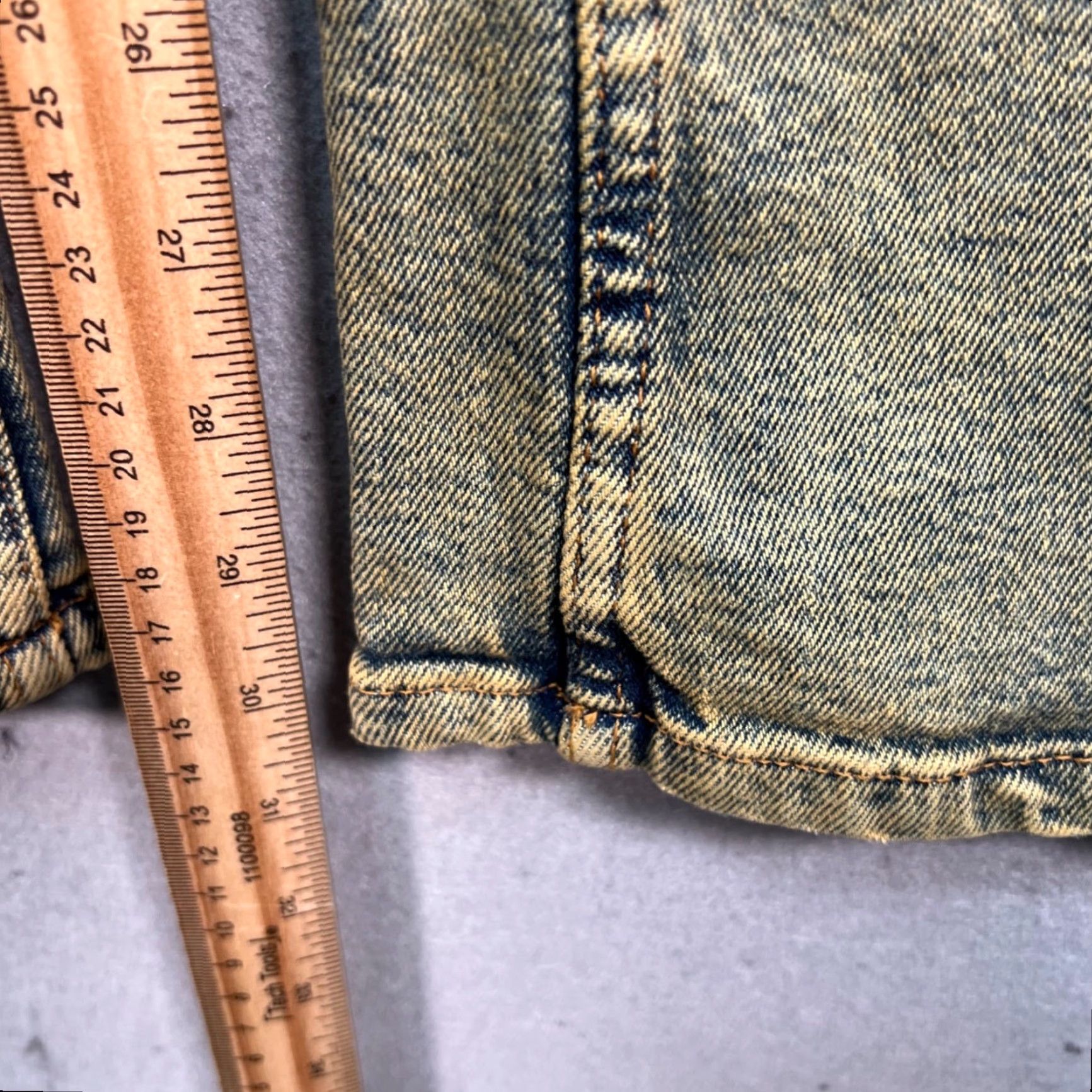 Vintage Motel Jeans Flared Denim Mid-Wash Stretch 30 x 32 Women Adult Regular 5-Pocket Blue Vintage No Size 30" / US 8 / IT 44 - 7 Thumbnail