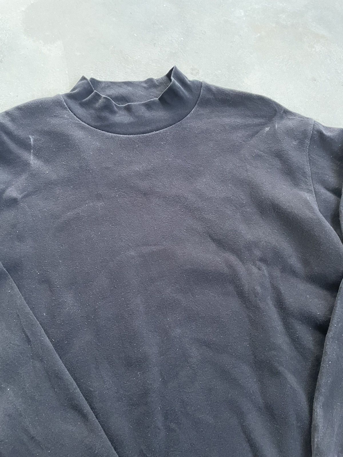 Japanese Brand UNIQLO U MOCK NECK TEE Size US L / EU 52-54 / 3 - 2 Thumbnail