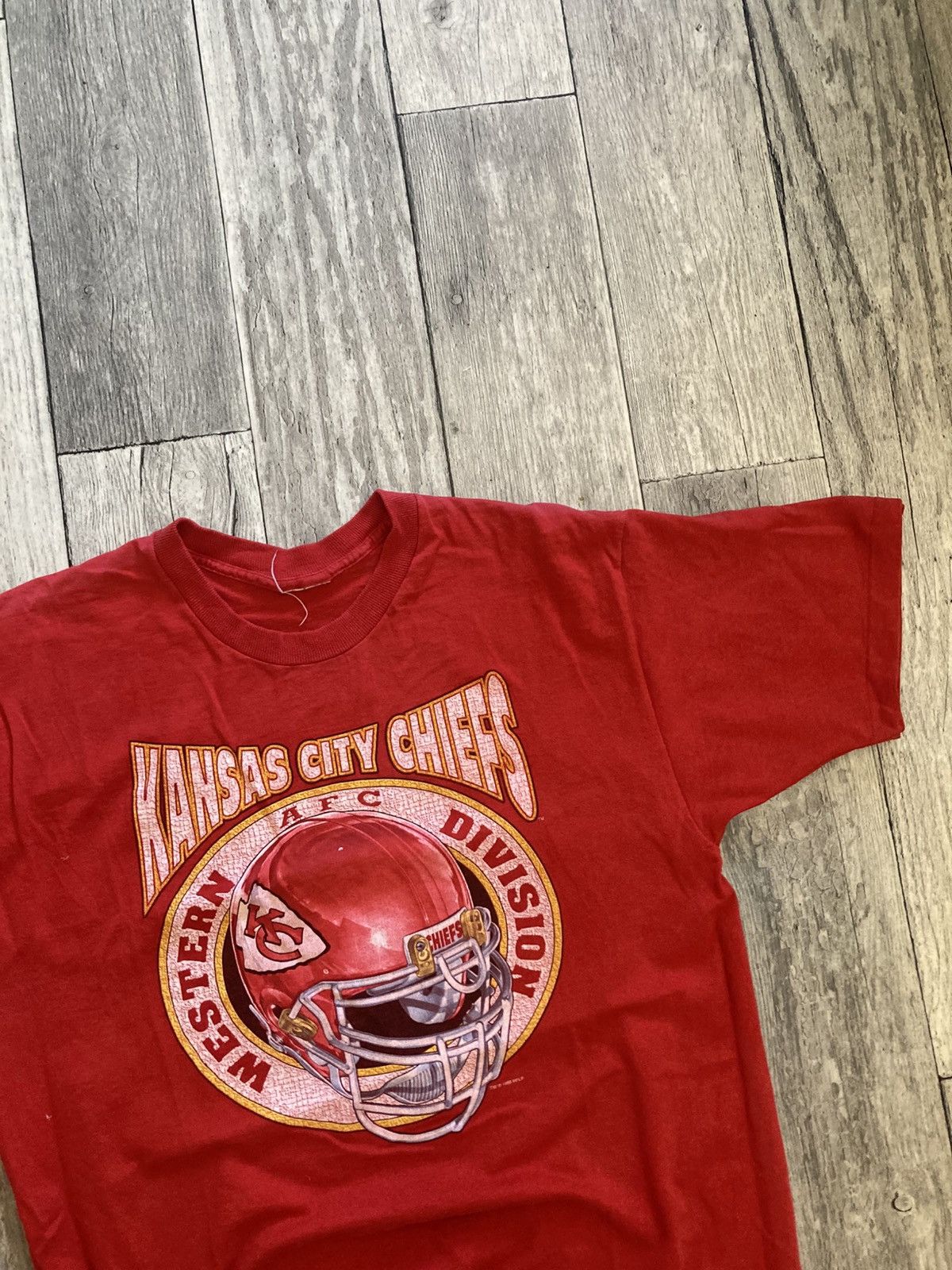 NFL × Vintage Vintage 90’s Kansas city chiefa tee tshirt L y2k blokecore Size US L / EU 52-54 / 3 - 3 Thumbnail