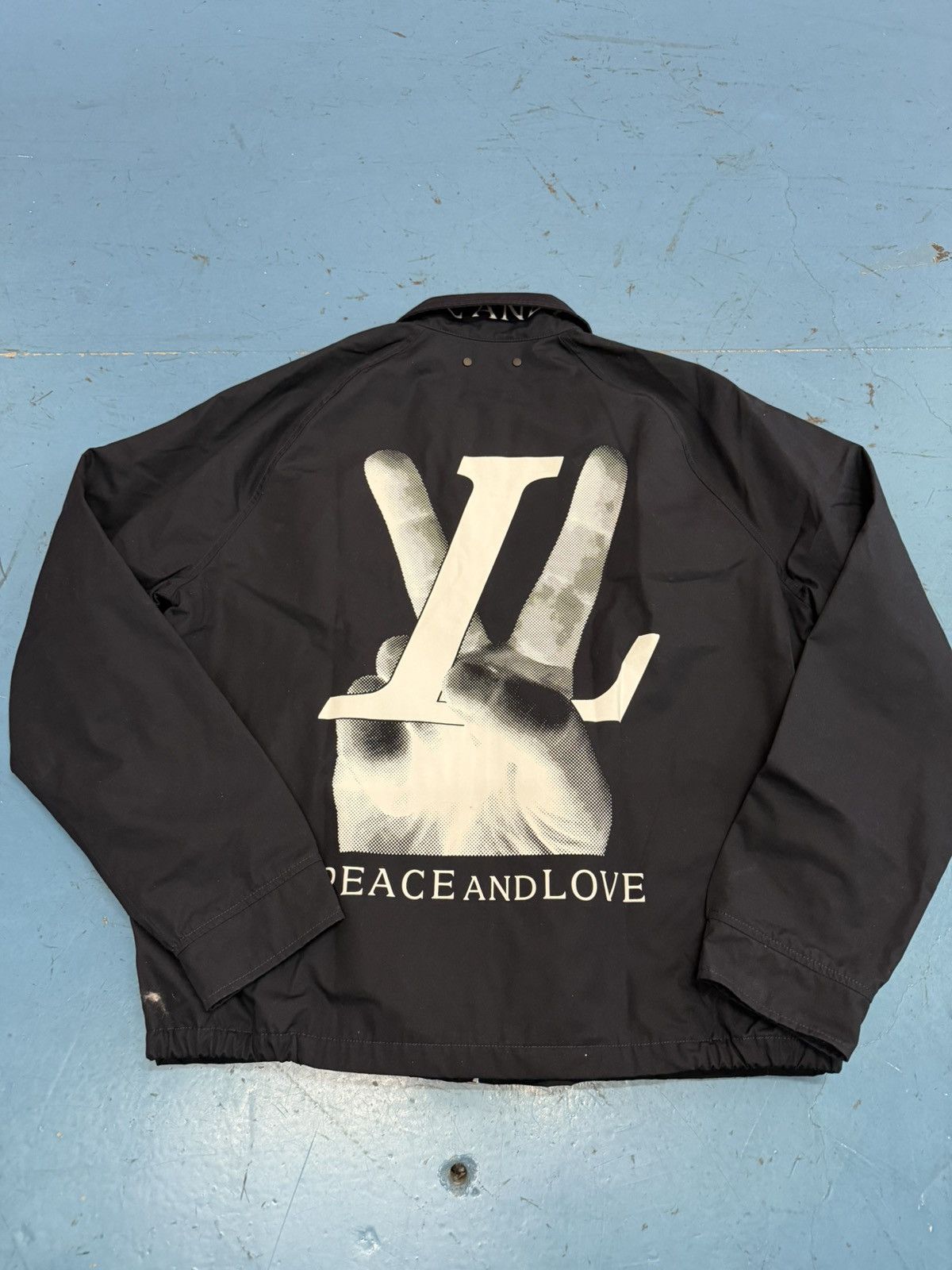Louis Vuitton LOUIS VUITTON PEACE AND LOVE JACKET Size US L / EU 52-54 / 3 - 5 Thumbnail