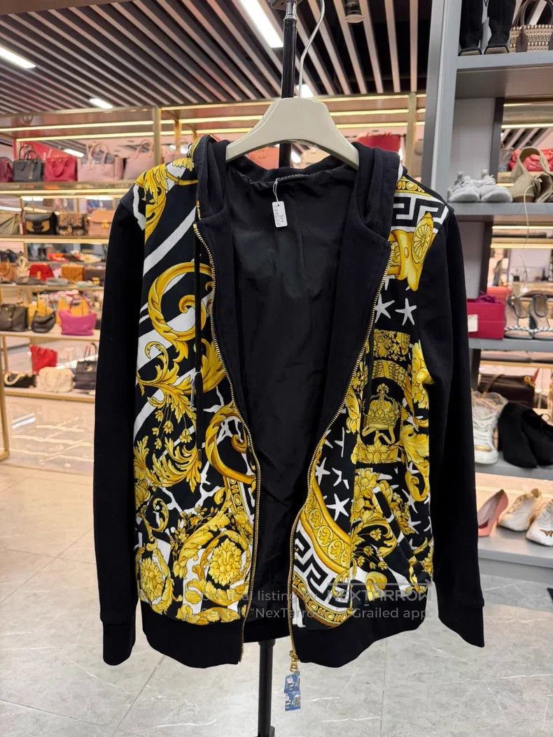 Versace Versace Baroque print hooded sweatshirt Size US S / EU 44-46 / 1 - 1 Thumbnail