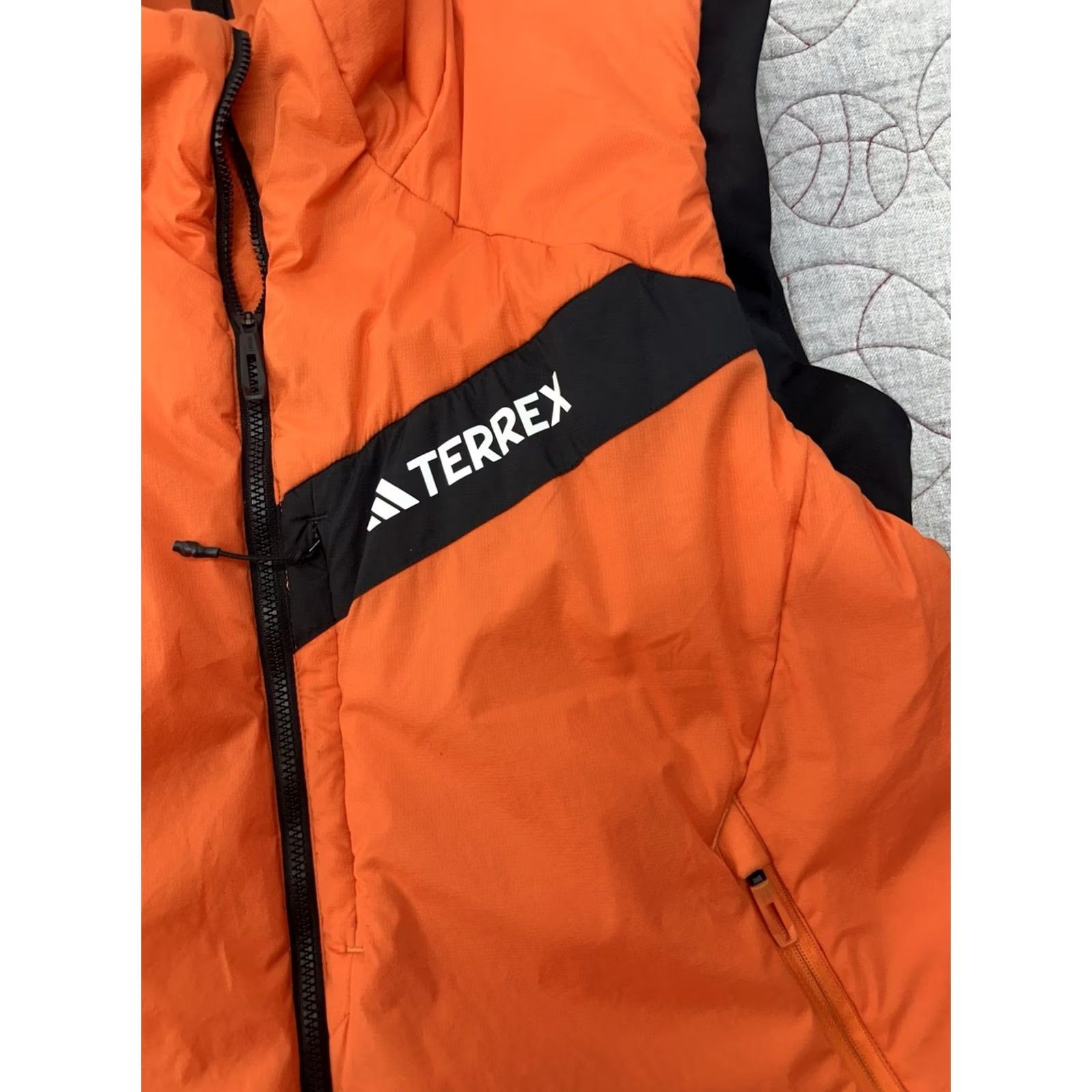Adidas Adidas TERREX Vest Men M PRIMALOFT Stretch Slim Fit Zip Short Solid Color Semi Impact Orange Hiking Size US M / EU 48-50 / 2 - 2 Thumbnail