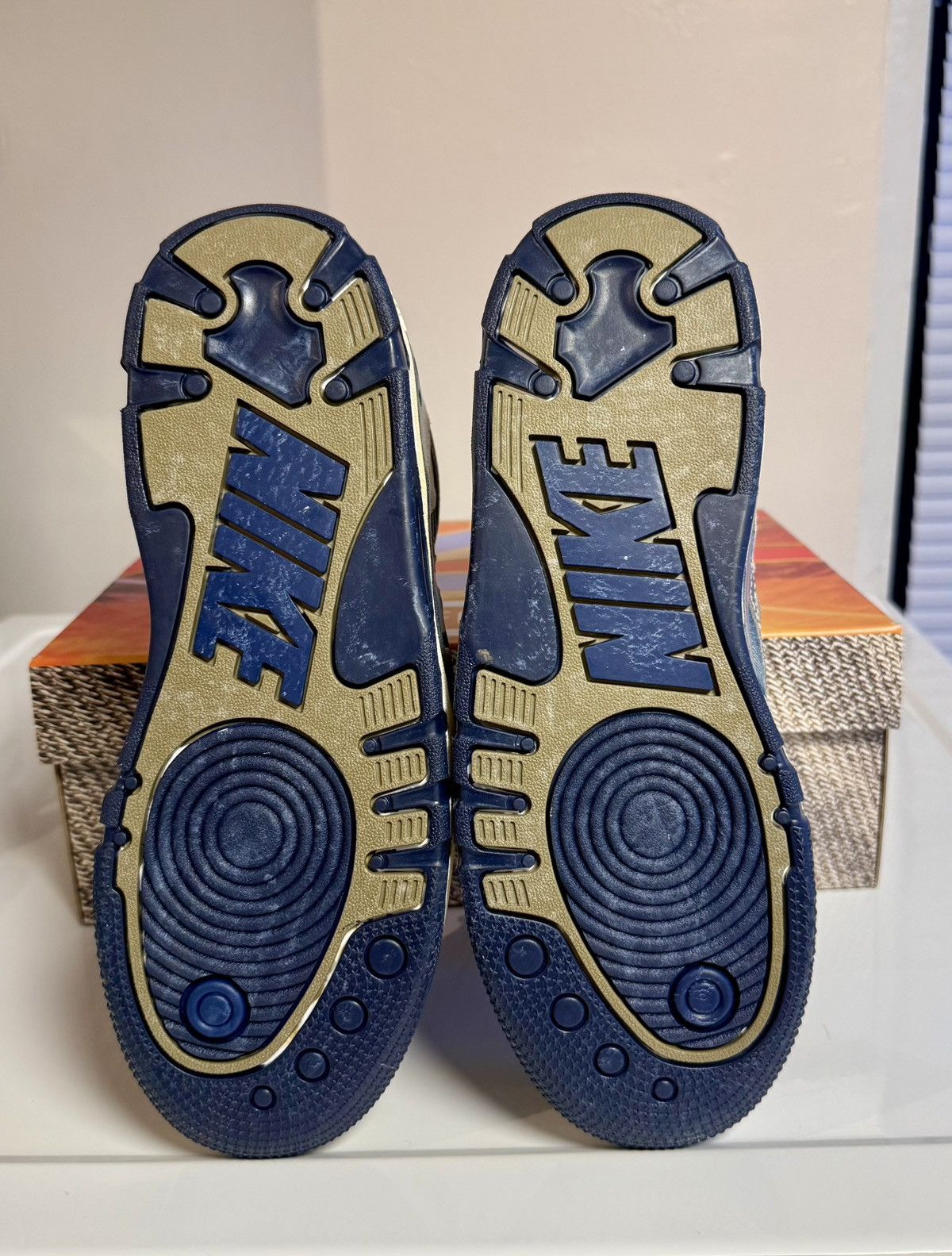 Nigo × Nike NIGO X LEVI'S X AIR FORCE 3 LOW 'OLIVE GREY' Size US 9 / EU 42 - 5 Thumbnail