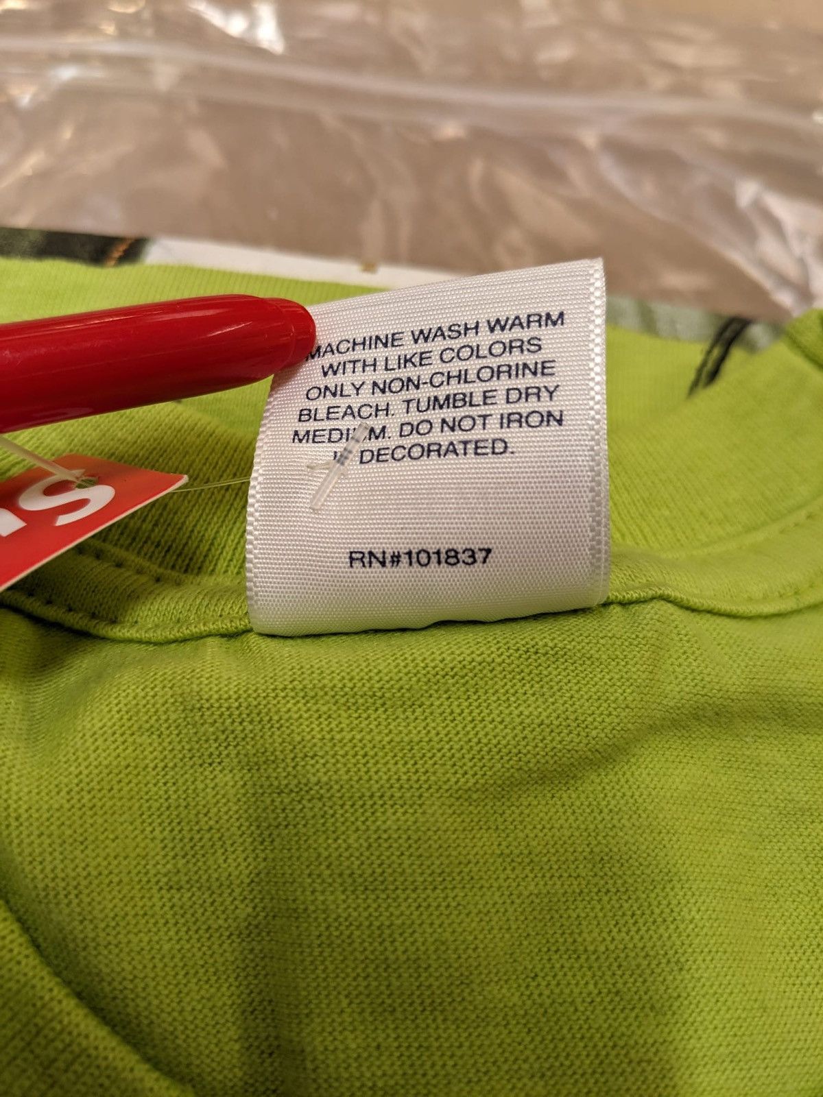 Supreme FW17 SUPREME NAS TEE LIME GREEN L LARGE 2017 Size US L / EU 52-54 / 3 - 5 Thumbnail