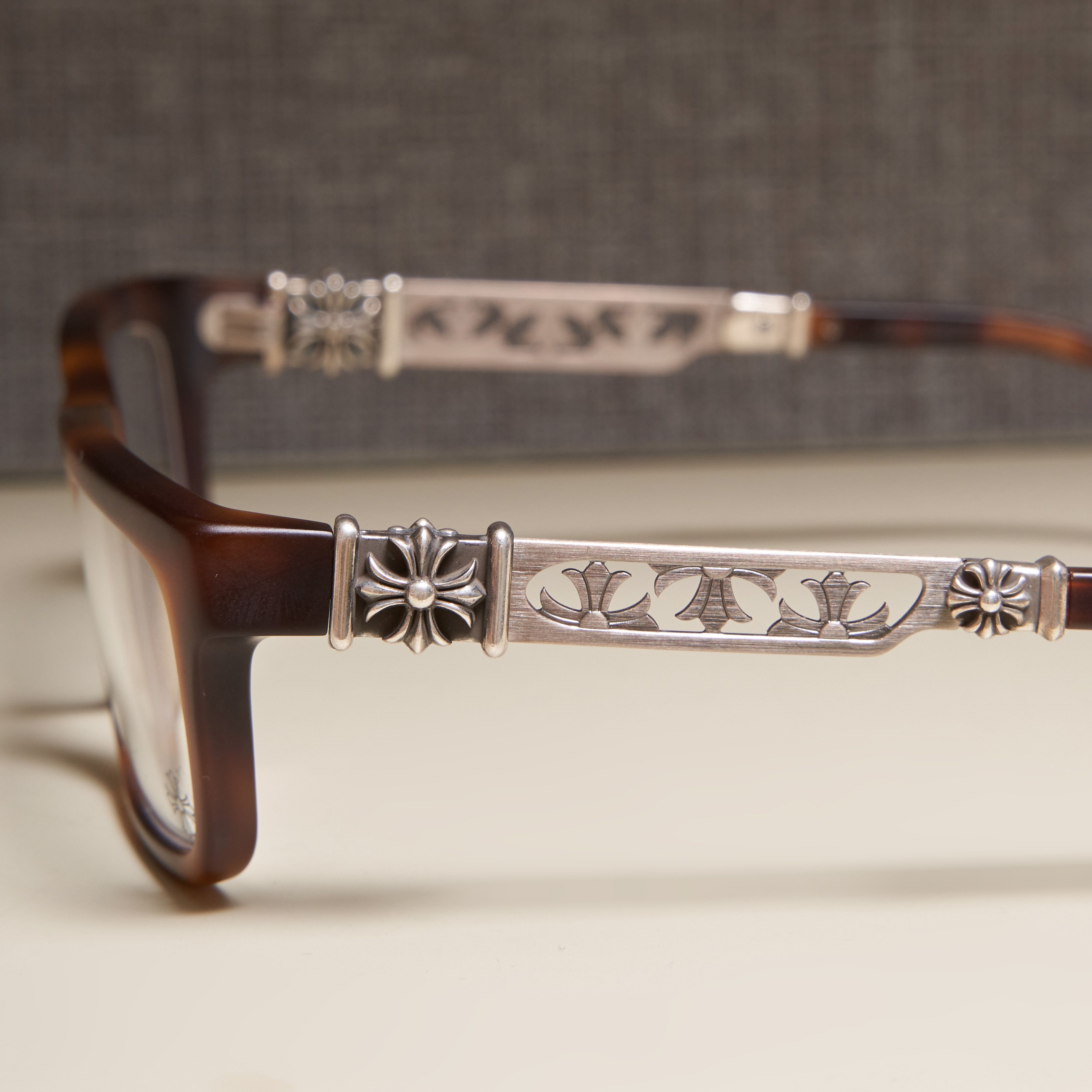 Chrome Hearts CHROME HEARTS PENETRANUS III Matte Butterscotch Tortoise Size ONE SIZE - 7 Thumbnail