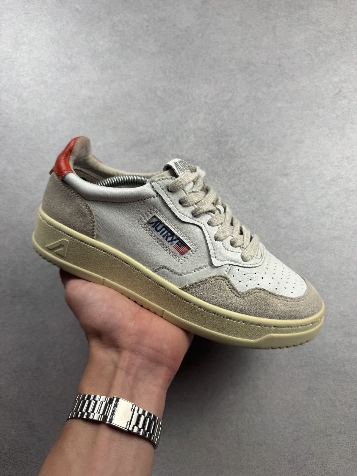 AUTRY Autry Medalist Blanc et Beige Taille 38 SKU A81 Size US 7 / IT 37 - 1 Thumbnail