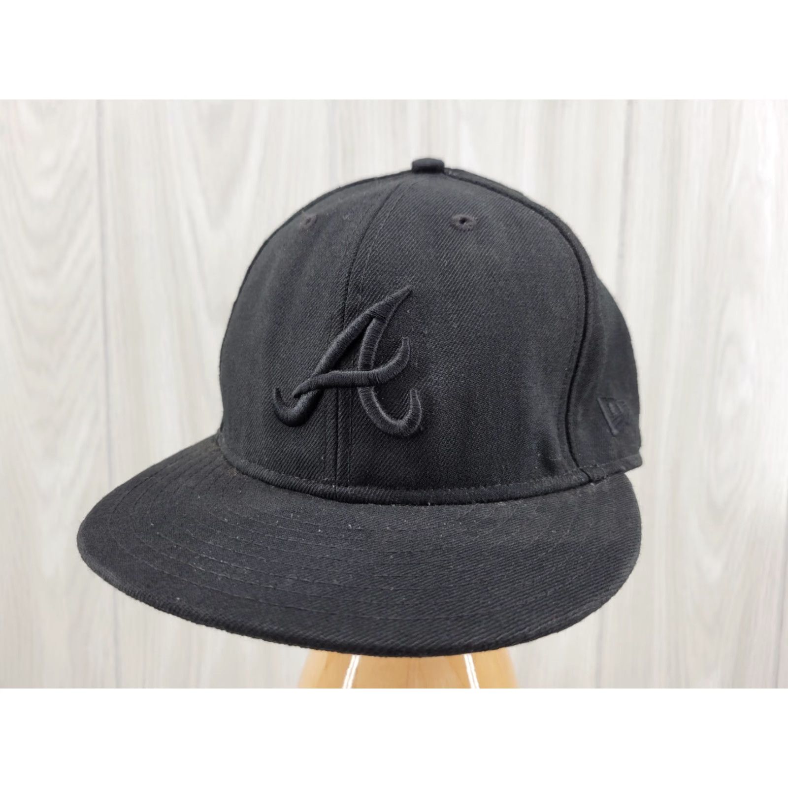 New Era VINTAGE MLB Atlanta Braves A 59FIFTY 5950 Men's Fitted New Era Hat Cap All Black Size ONE SIZE - 2 Thumbnail