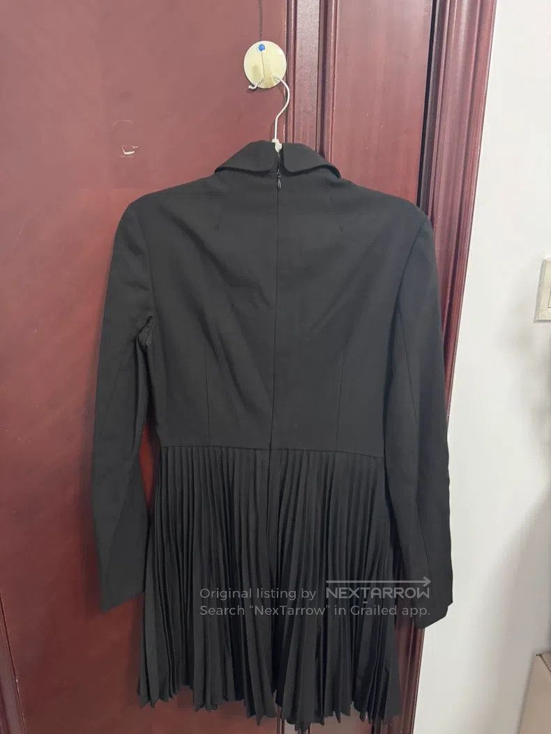 Valentino Valentino Black pleated dress Size S / US 4 / IT 40 - 5 Thumbnail