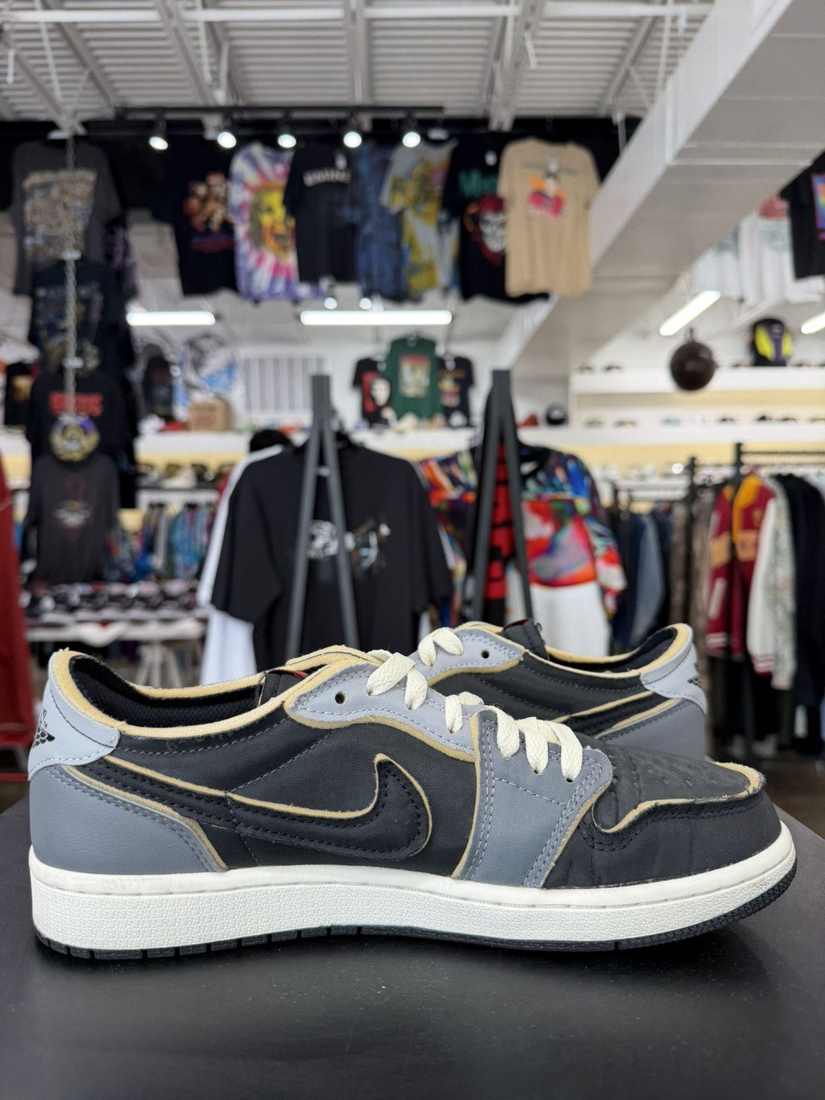 Jordan Brand Jordan 1 Low Black Smoke Grey Size 8.5 (2022) Size US 8.5 / EU 41-42 - 3 Thumbnail