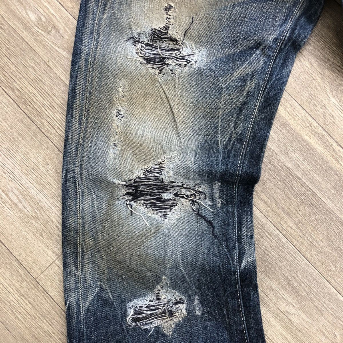 Vanquish 🇯🇵2000s Vanquish Distressed Painted Punk Bootcut Flared Jeans Size US 31 - 7 Thumbnail