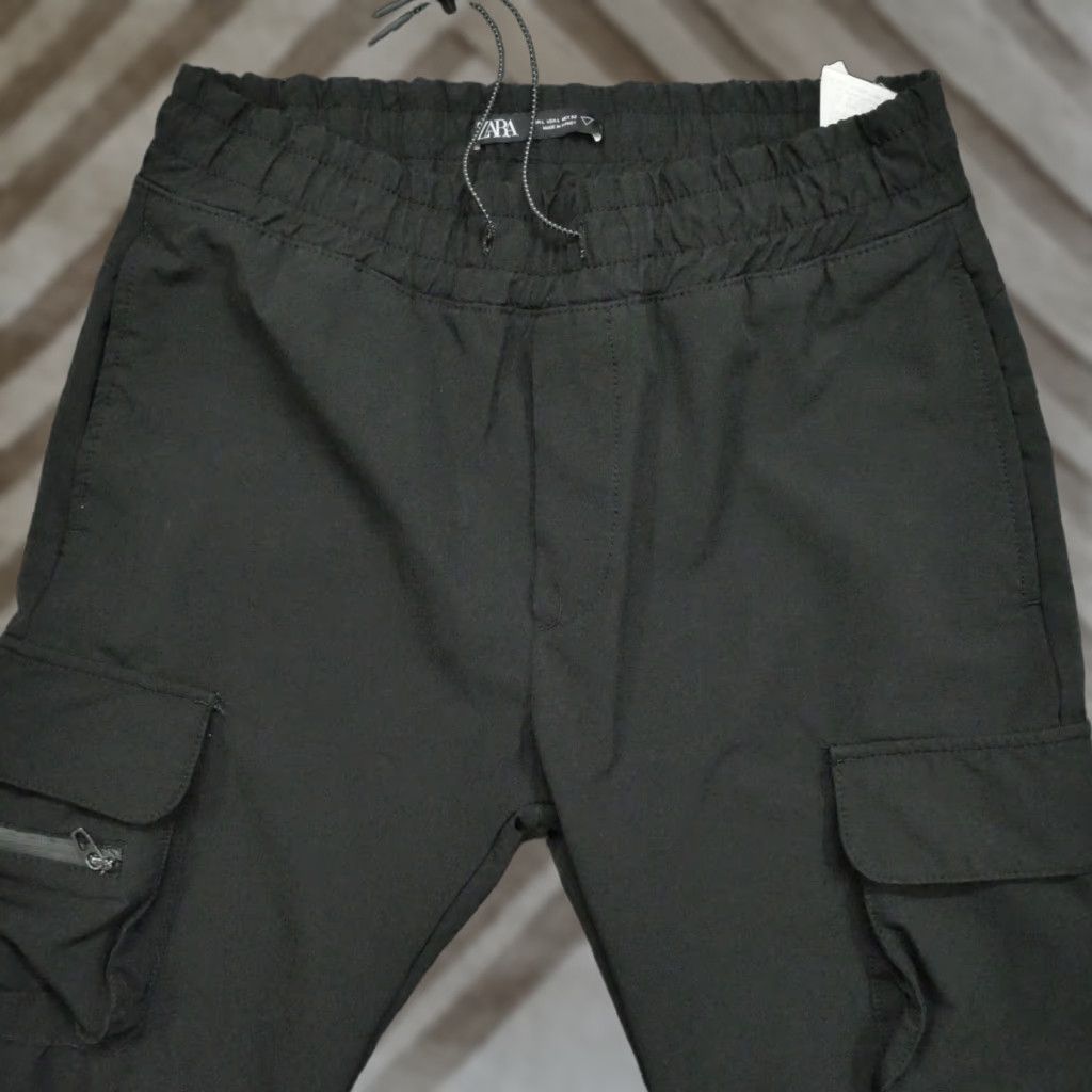Zara Zara Pants Womens Large Black Cargo Cropped Joggers Size 36" / US 14 / IT 50 - 1 Thumbnail