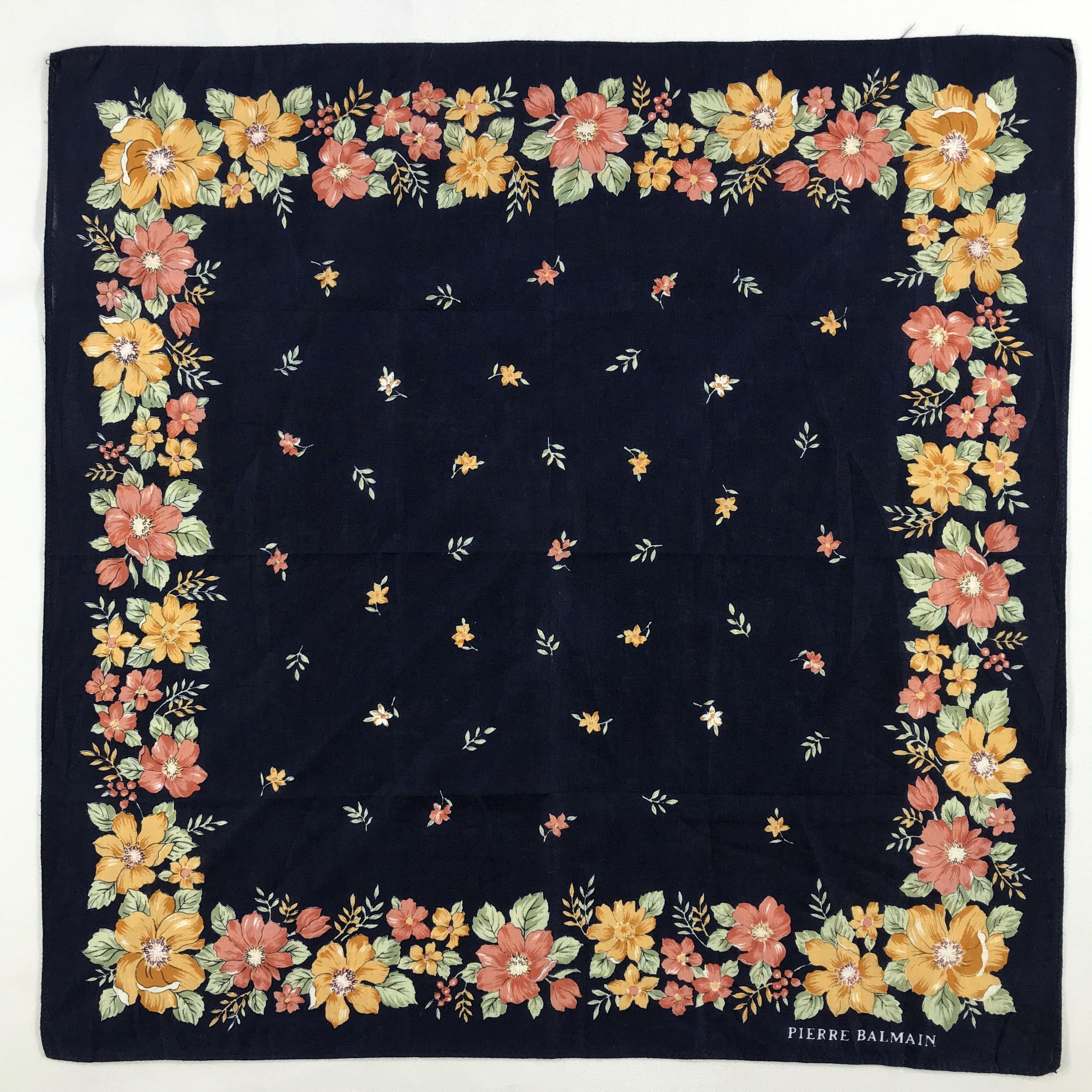 Pierre Balmain × Vintage Pierre Balmain Bandana / Handkerchief / Neckerchief -S2716 Size ONE SIZE - 1 Thumbnail