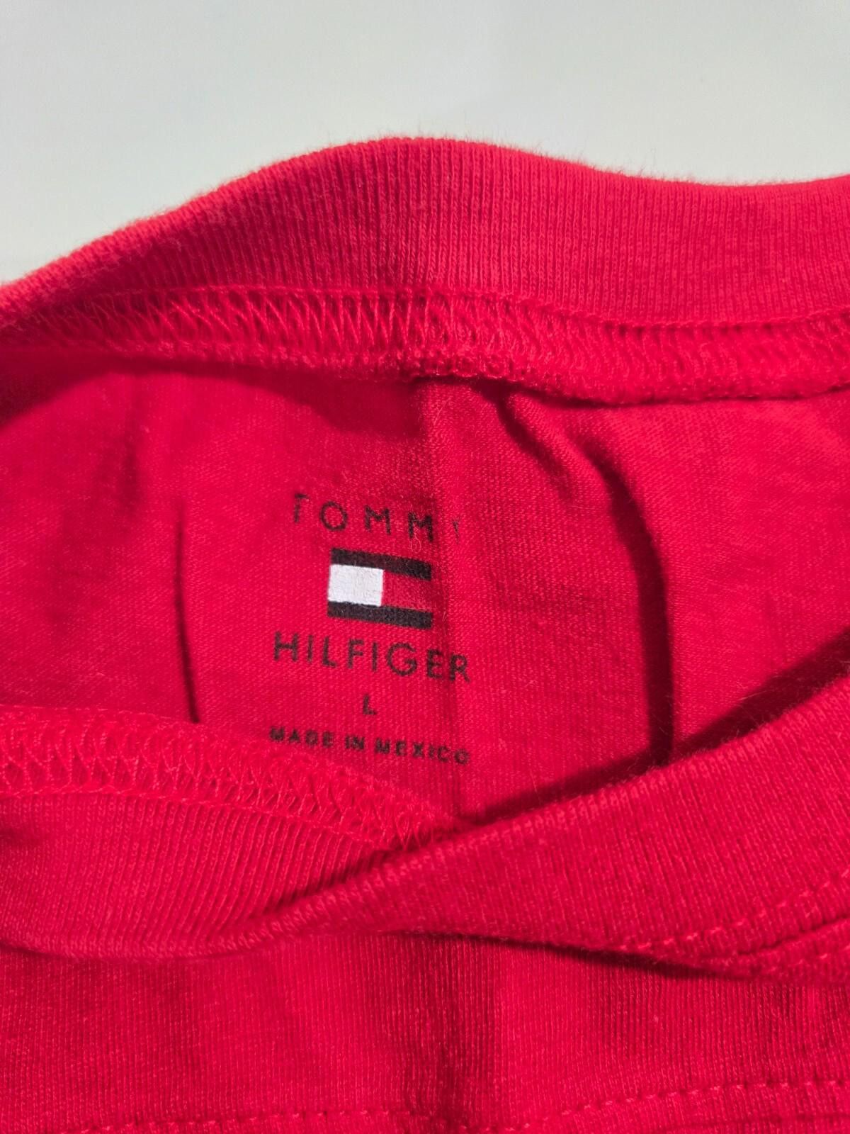 Tommy Hilfiger Womens Tommy Hilfiger T-Shirt Top Spellout Y2K Vintage EUC Size L / US 10 / IT 46 - 4 Thumbnail