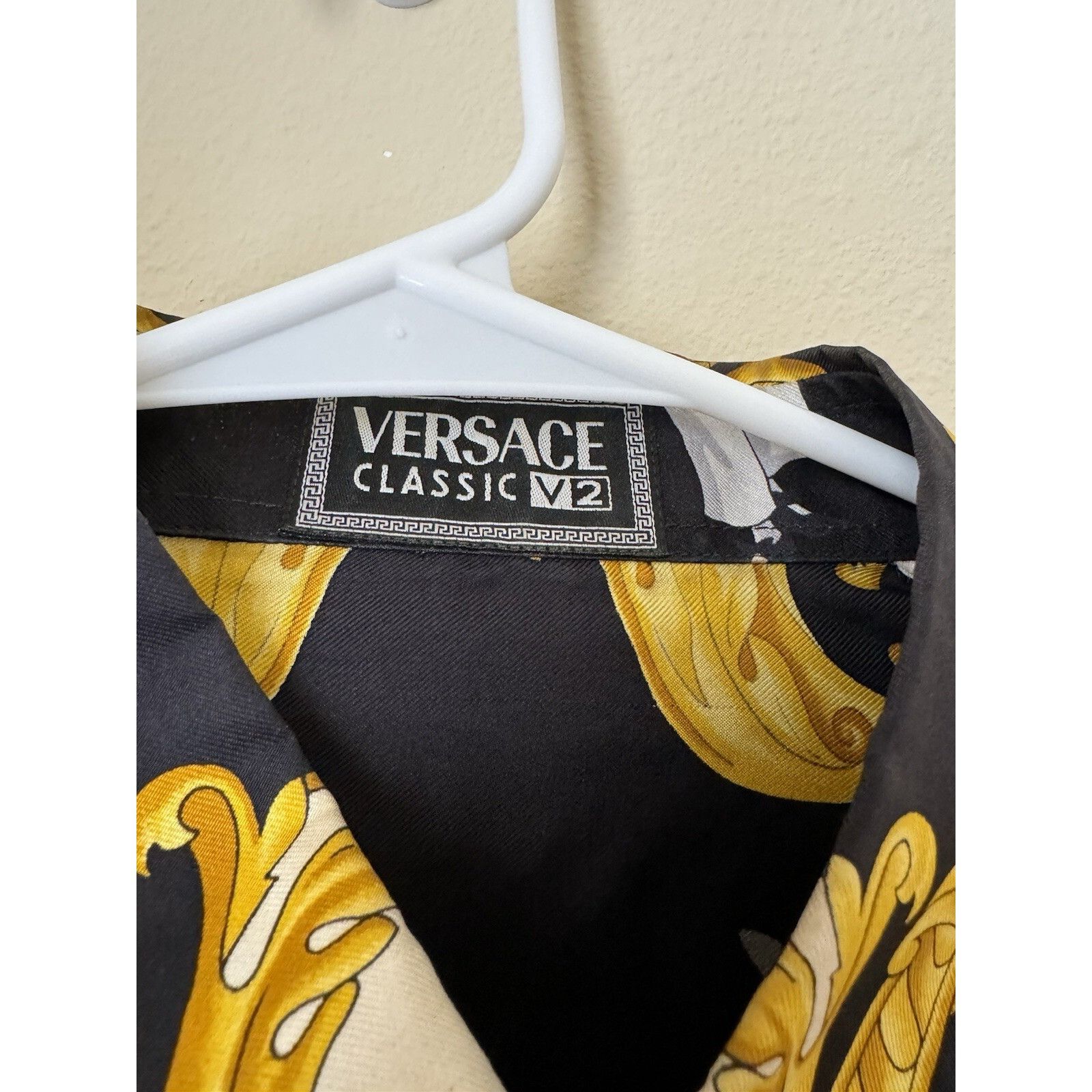 Versace Versace V2 100% Silk Baroque Button Up Shirt Long Sleeve Gol Size US L / EU 52-54 / 3 - 2 Thumbnail
