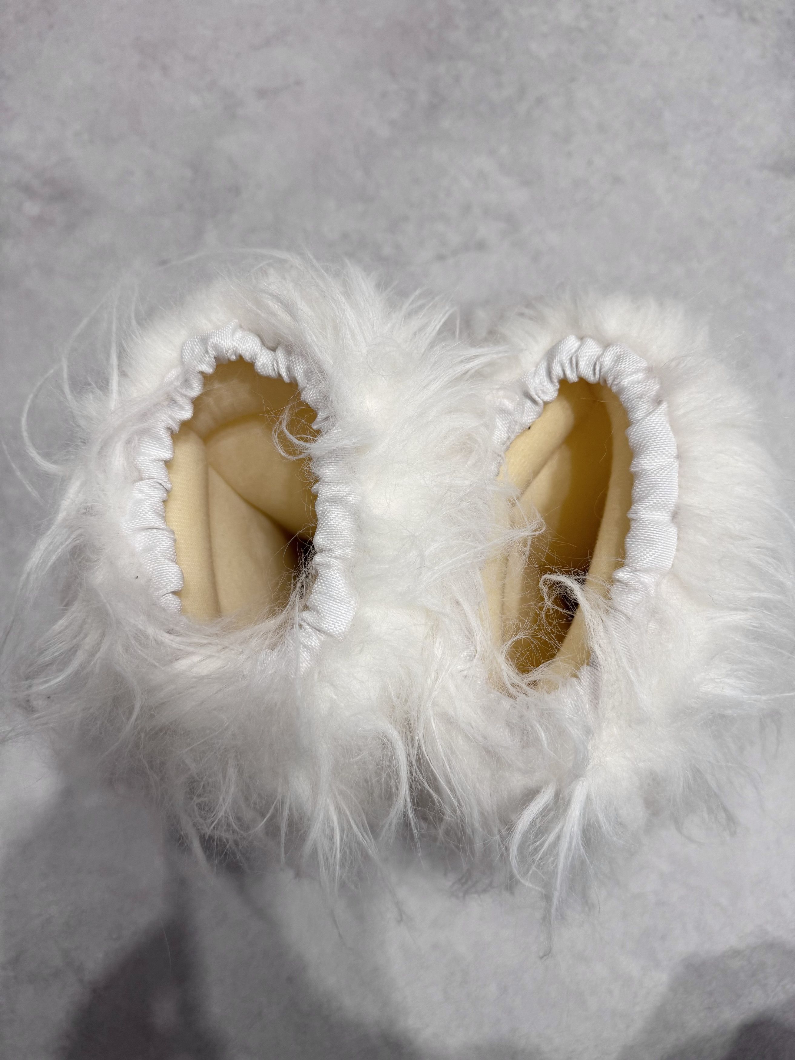 Bata Deadstock Y2K Bata Yeti White Fur Mohair Moon Boots 38-40 Size US 9 / IT 39 - 11 Thumbnail