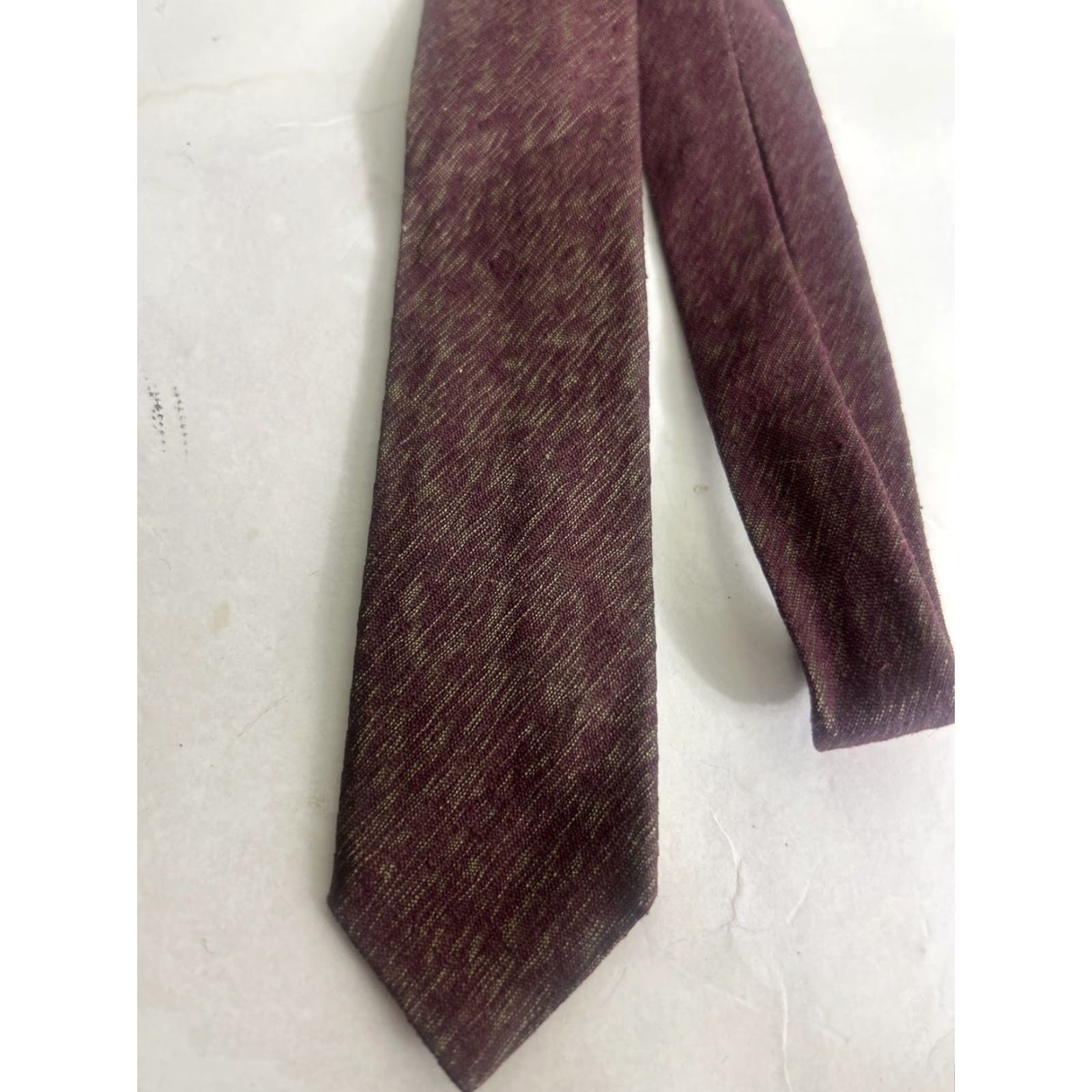 Vintage VINTAGE Tussah Silk Necktie Burgundy Gold Skinny Tie Size ONE SIZE - 2 Thumbnail