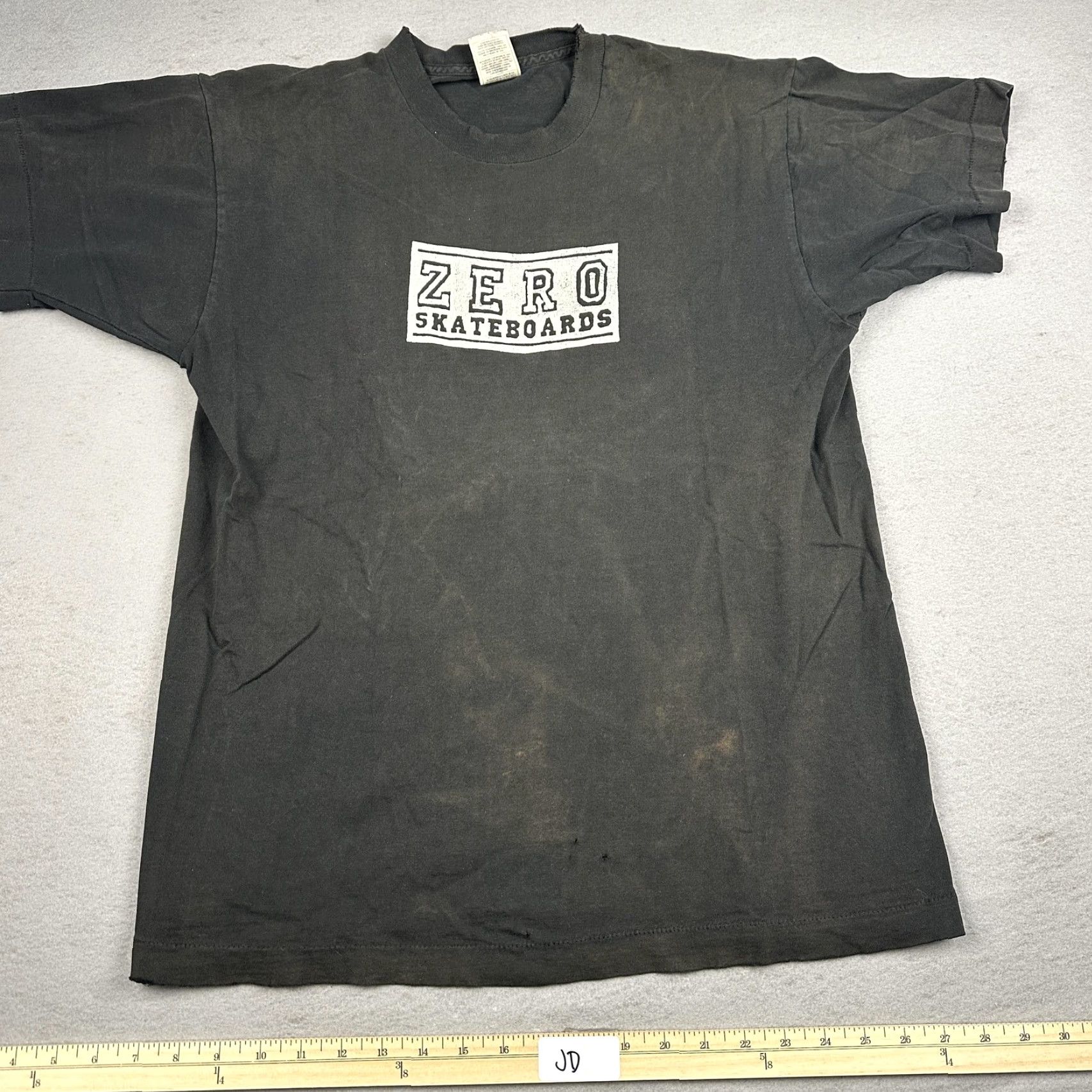Fruit Of The Loom VINTAGE Zero Skateboards Shirt Mens Large Black Graphic Print Tee 90s Skate Mens L Black Crew Neck Short Sleeve Heavyweight Cotton Tee Size US L / EU 52-54 / 3 - 2 Thumbnail