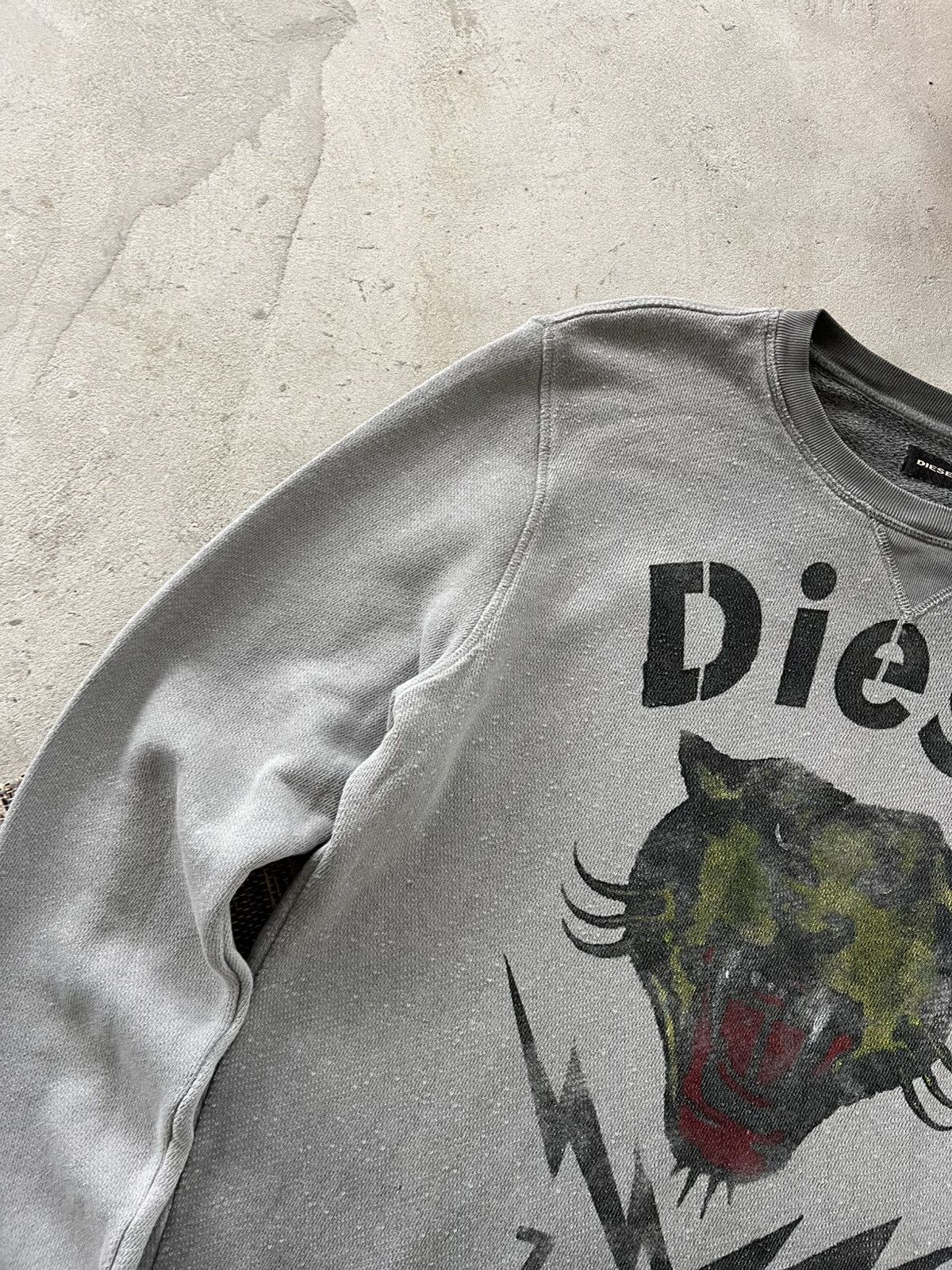 Diesel Vintage Diesel Grey Faded Big Logo Avantgarde Sweatshirt Y2K Size US L / EU 52-54 / 3 - 5 Thumbnail