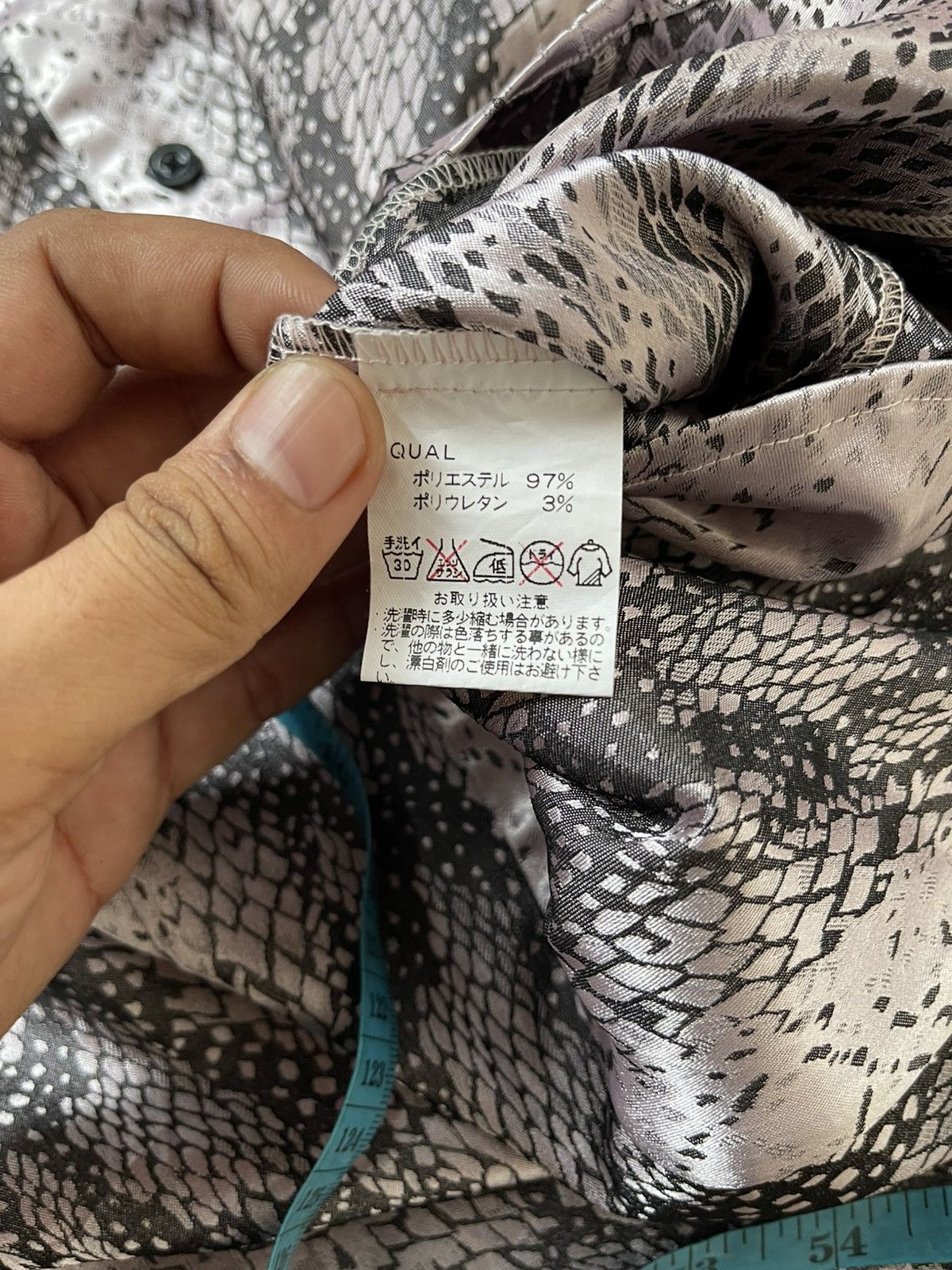 Japanese Brand Black Varia Japan Snakeskin Ifsixwasnine Shirt Size US M / EU 48-50 / 2 - 12 Thumbnail
