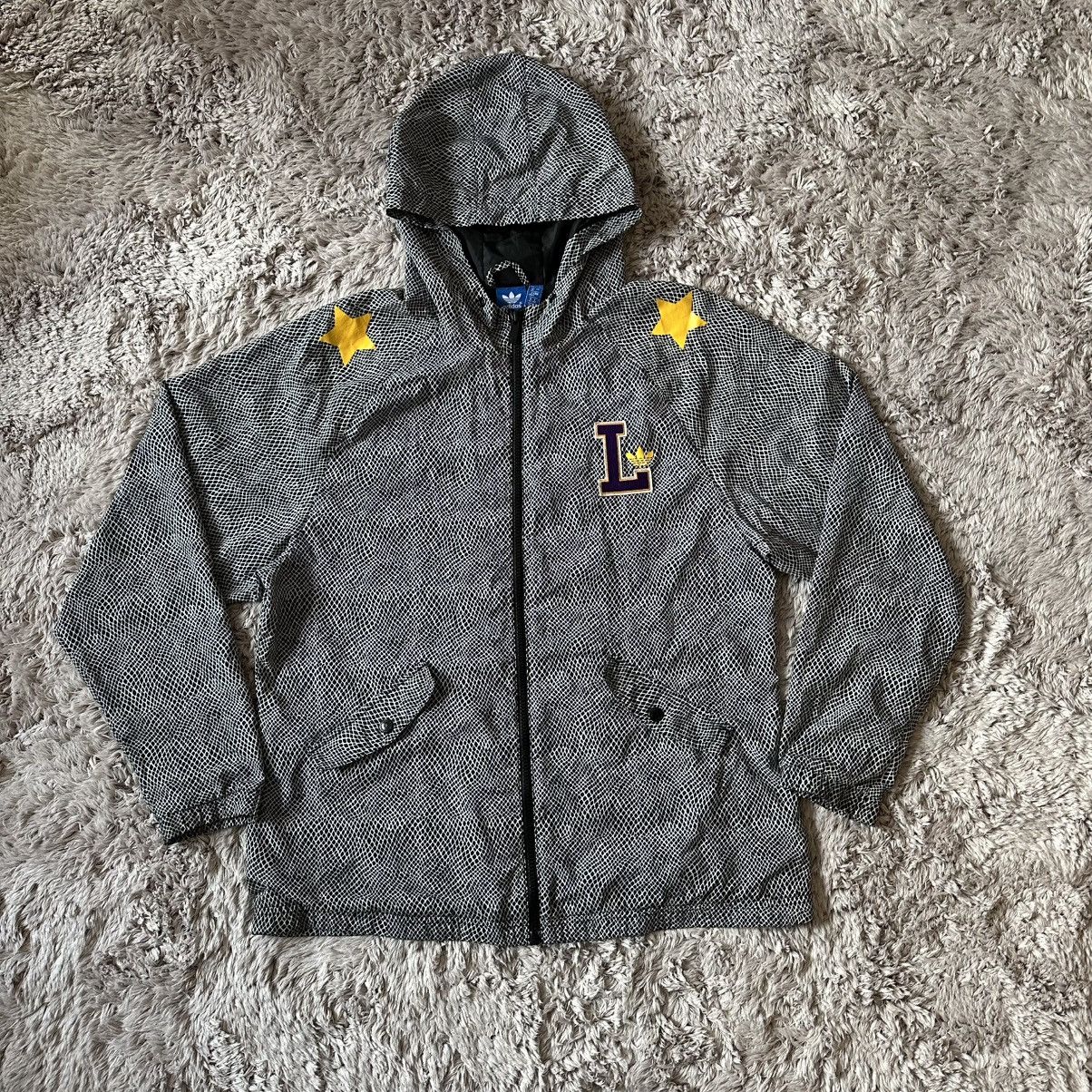 Adidas Adidas Vintage Y2K Lakers Zip Up Windbreaker Jacket Size M / US 6-8 / IT 42-44 - 1 Thumbnail