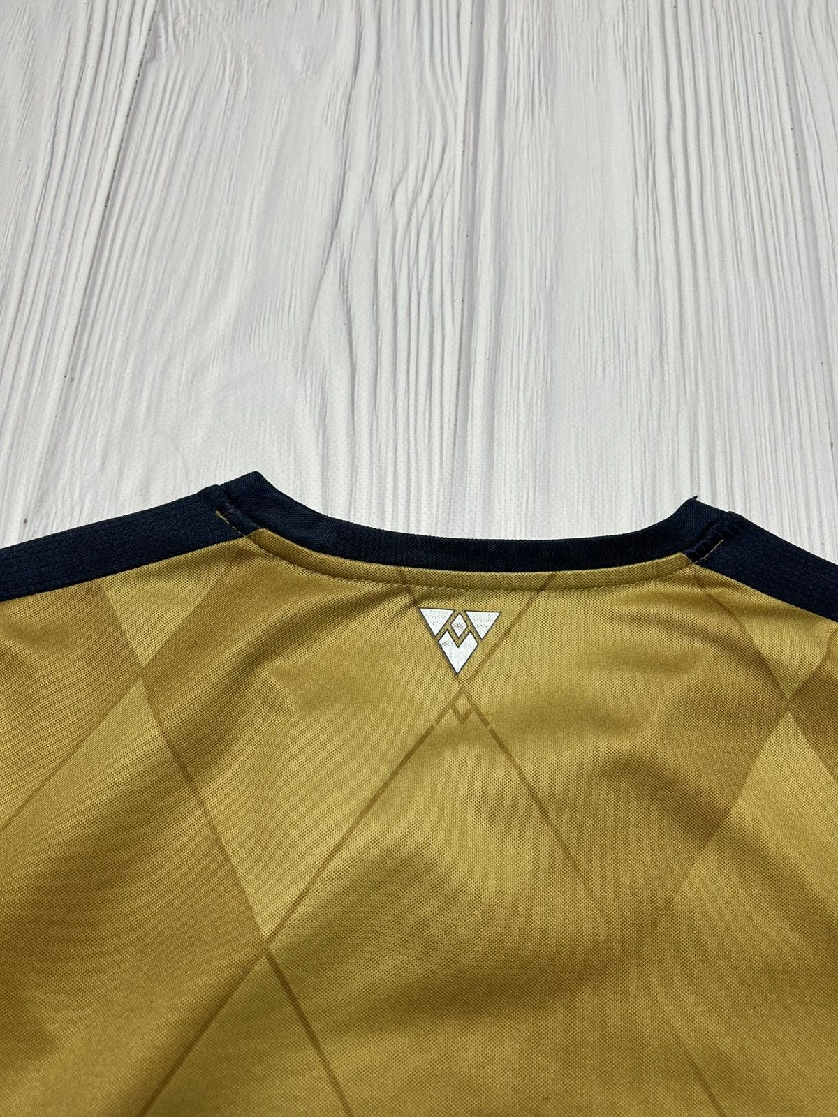 Puma Puma 2015-16 Arsenal Soccer Jersey Size XS Size US XS / EU 42 / 0 - 21 Thumbnail