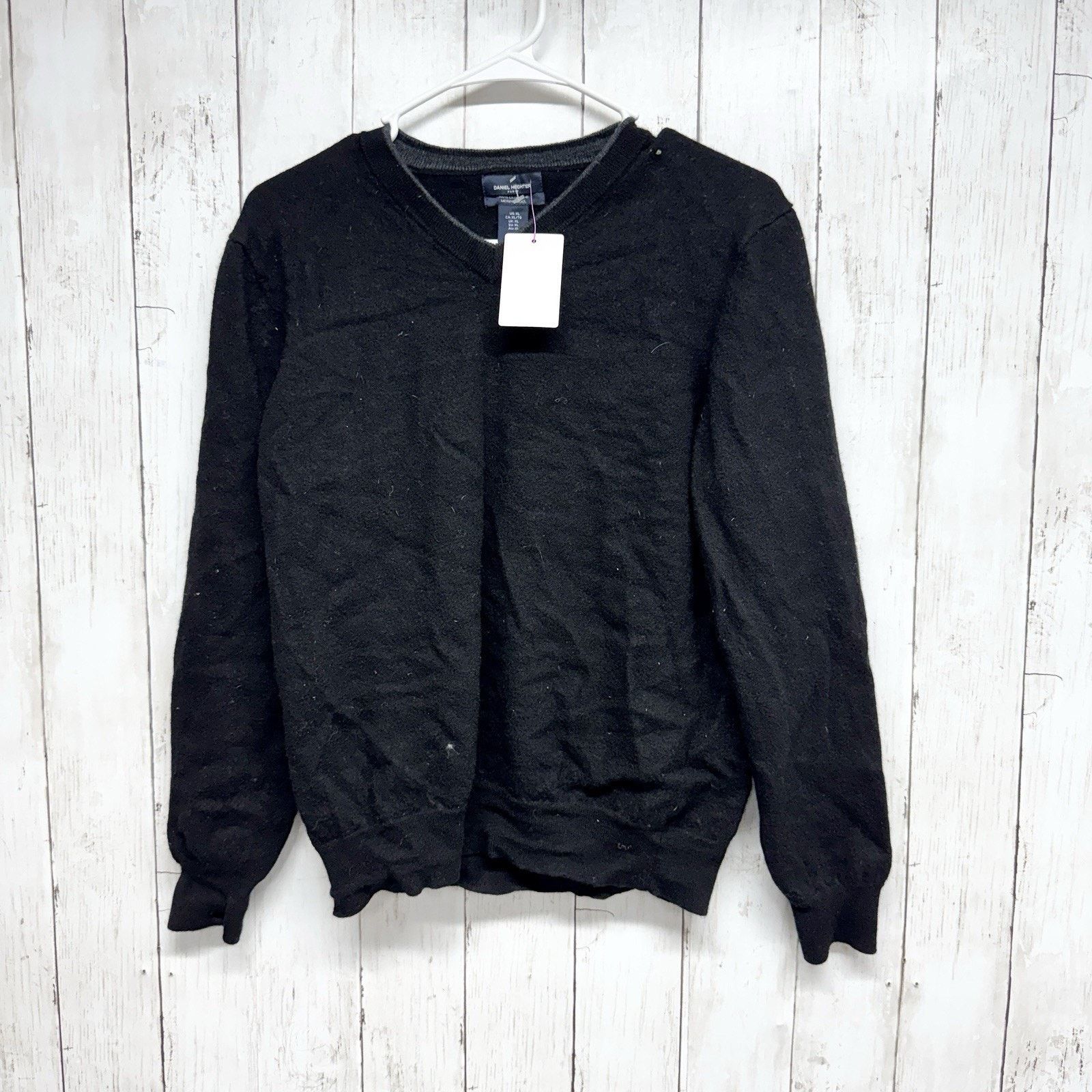 Other Daniel Hechter Sweater Sz XL V-Neck Extra Fine Merino Wool Size US XL / EU 56 / 4 - 1 Thumbnail