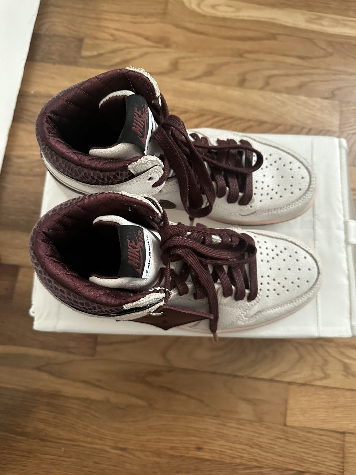 A Ma Maniere × Jordan Brand × Nike A Ma Maniére x Air Jordan 1 High Size US 7 / EU 40 - 3 Thumbnail