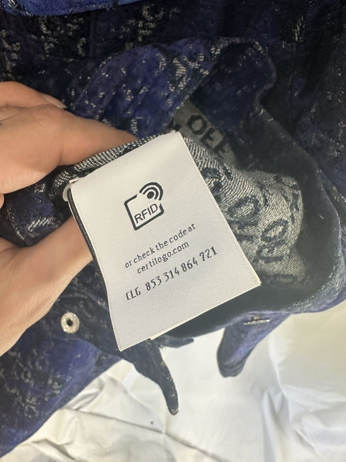 Off-White OFF-WHITE VELVET BUTTON DOWN JACKET Size US XL / EU 56 / 4 - 10 Thumbnail