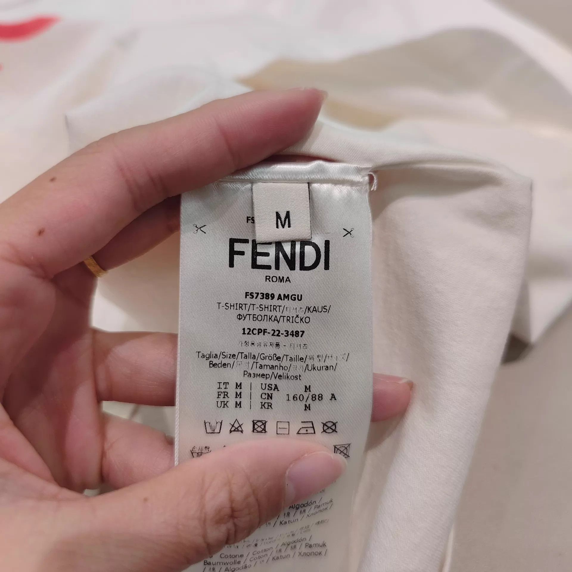 Fendi Fendi Women's 99 New Authentic Short Sleeve Tee Size M Size M / US 6-8 / IT 42-44 - 7 Thumbnail