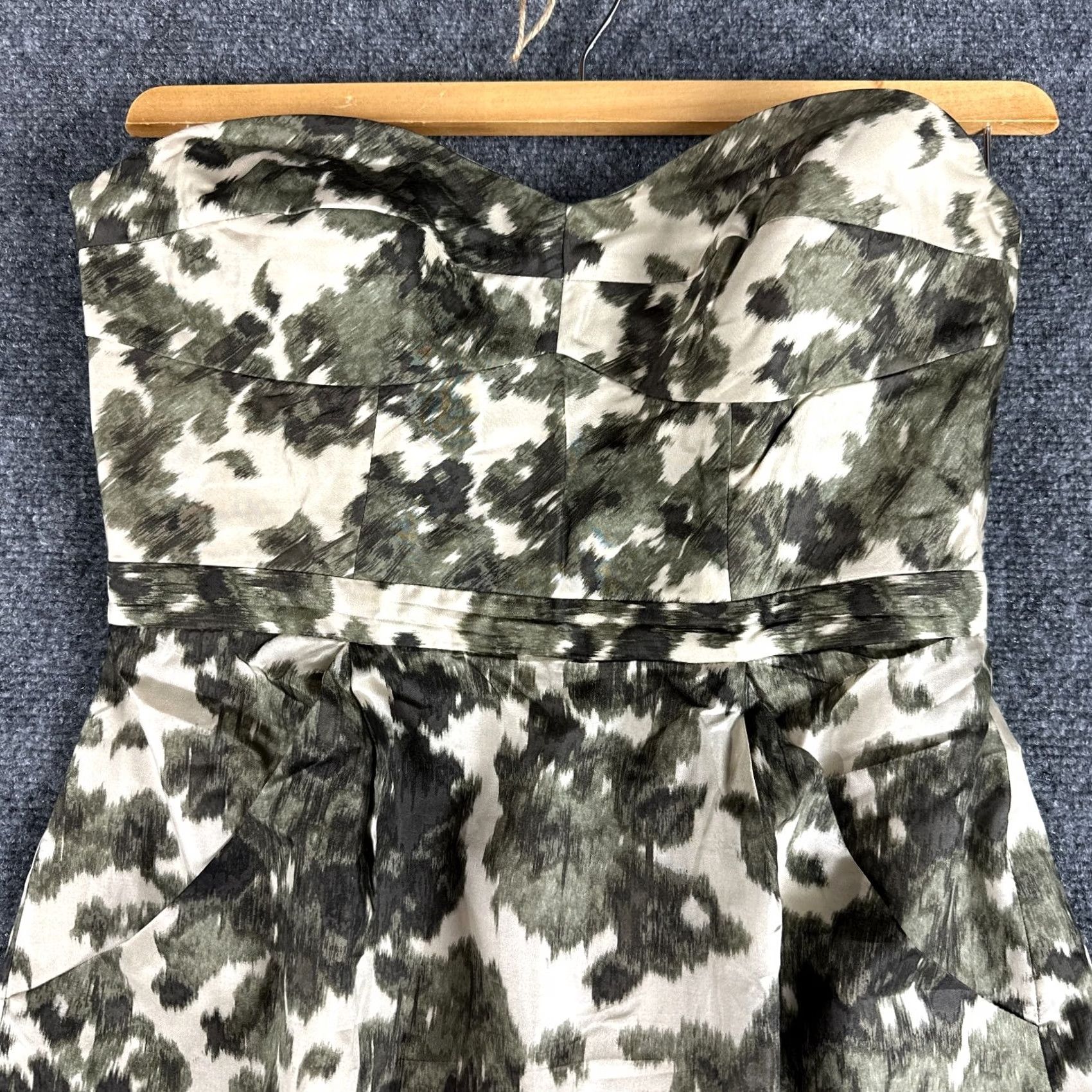 J.Crew J Crew Dress Womens Size 4 Silk Strapless Bustier Boned Zip Lined Ikat Print Green Size S / US 4 / IT 40 - 3 Thumbnail
