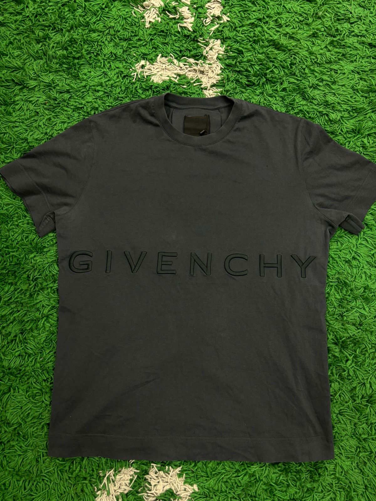 Pre-owned Givenchy T Shirt Medium In Grey