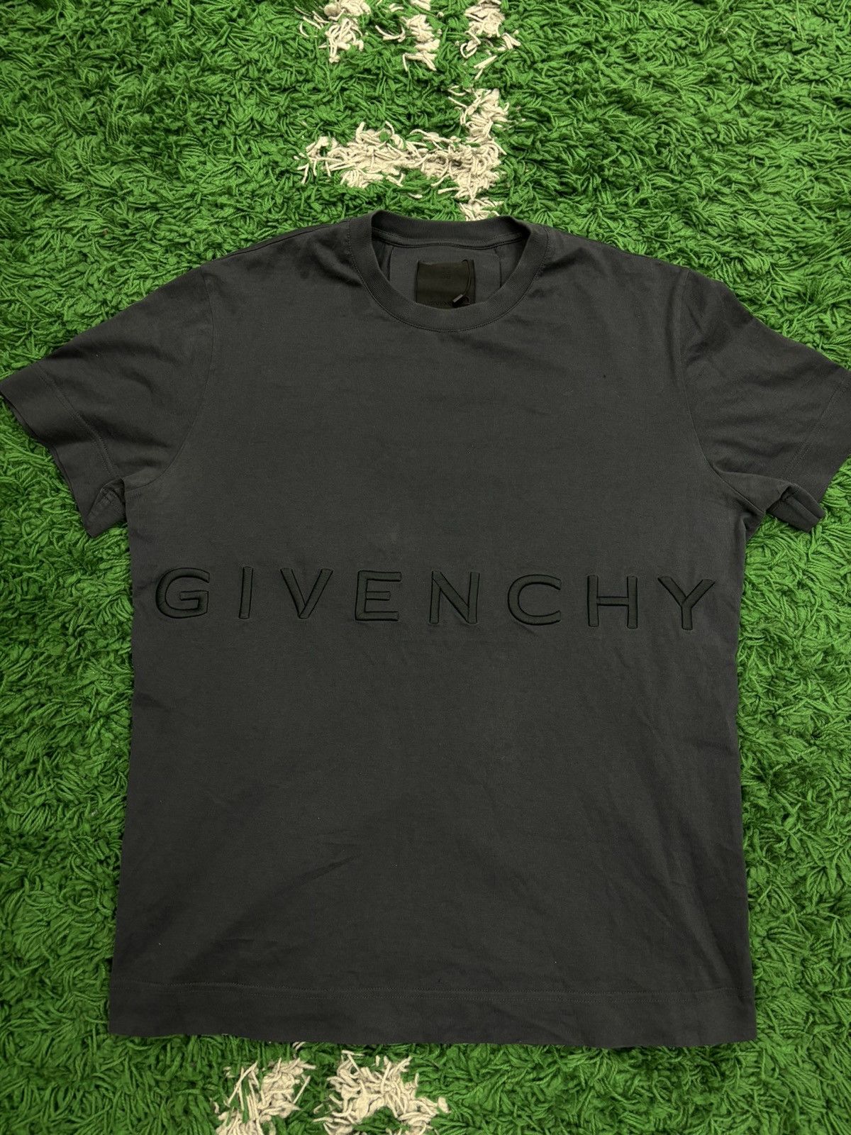 Pre-owned Givenchy T Shirt Medium In Grey